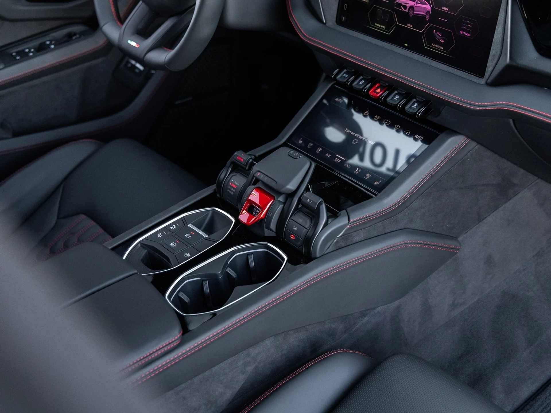 mph031_985058979_32_7973bffdbd