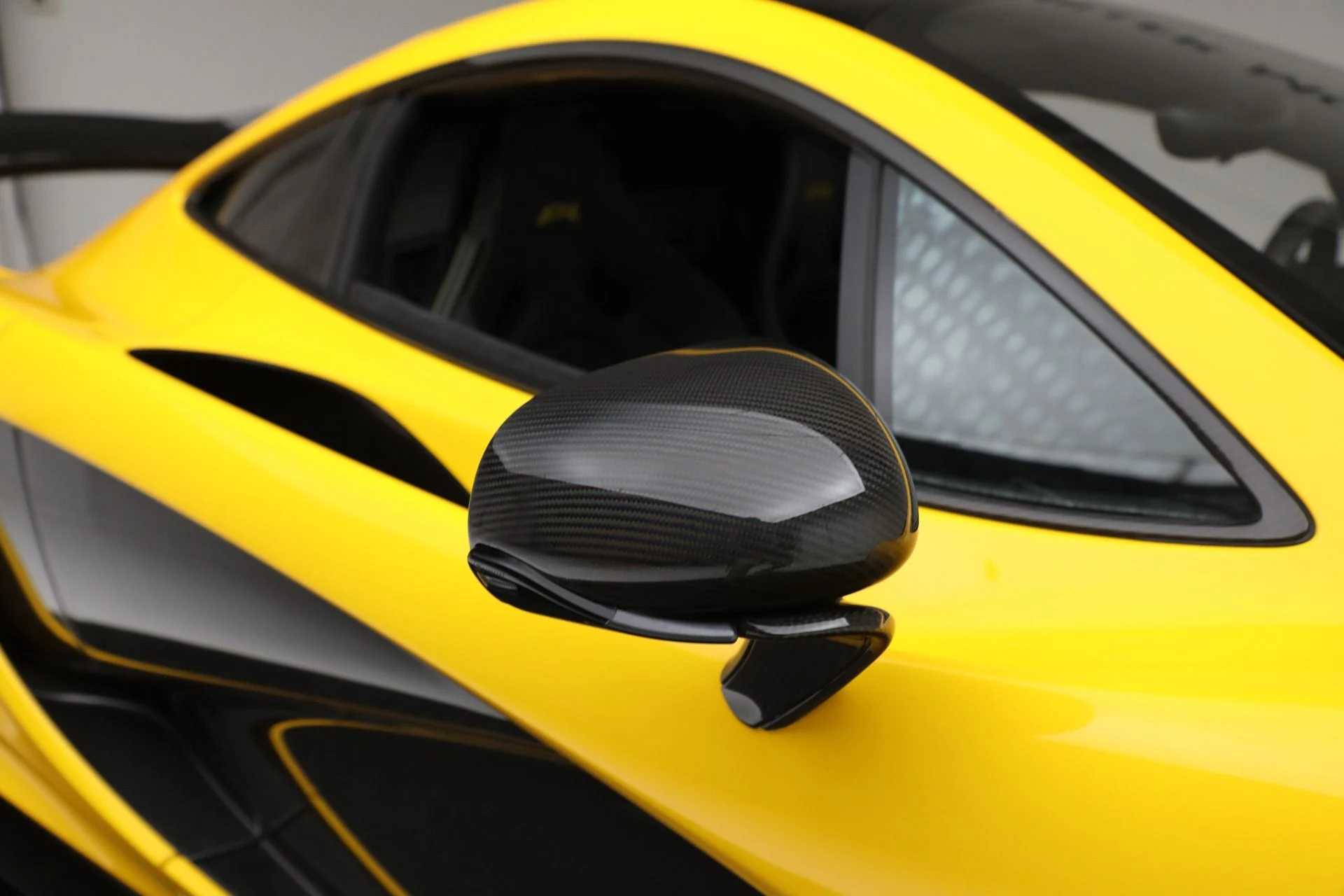 mph031_990448343_Used_2015_Mc_Laren_P1_c97db1aa23