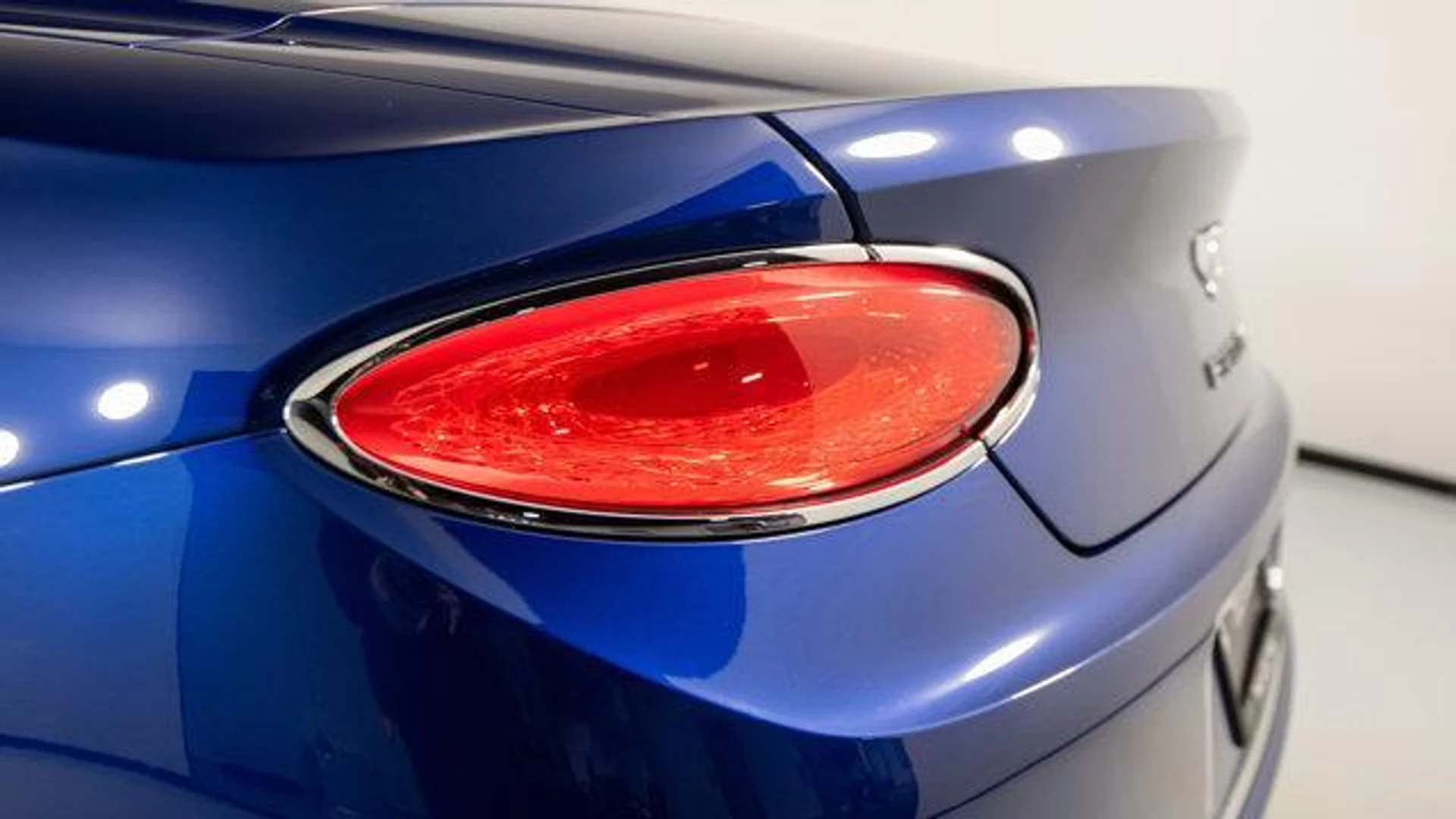 mph031_995435575_3j_SM_Bb_Hiru_W_Ya_Mmtp5n_VDCDVUHM_1f5ac4f4de