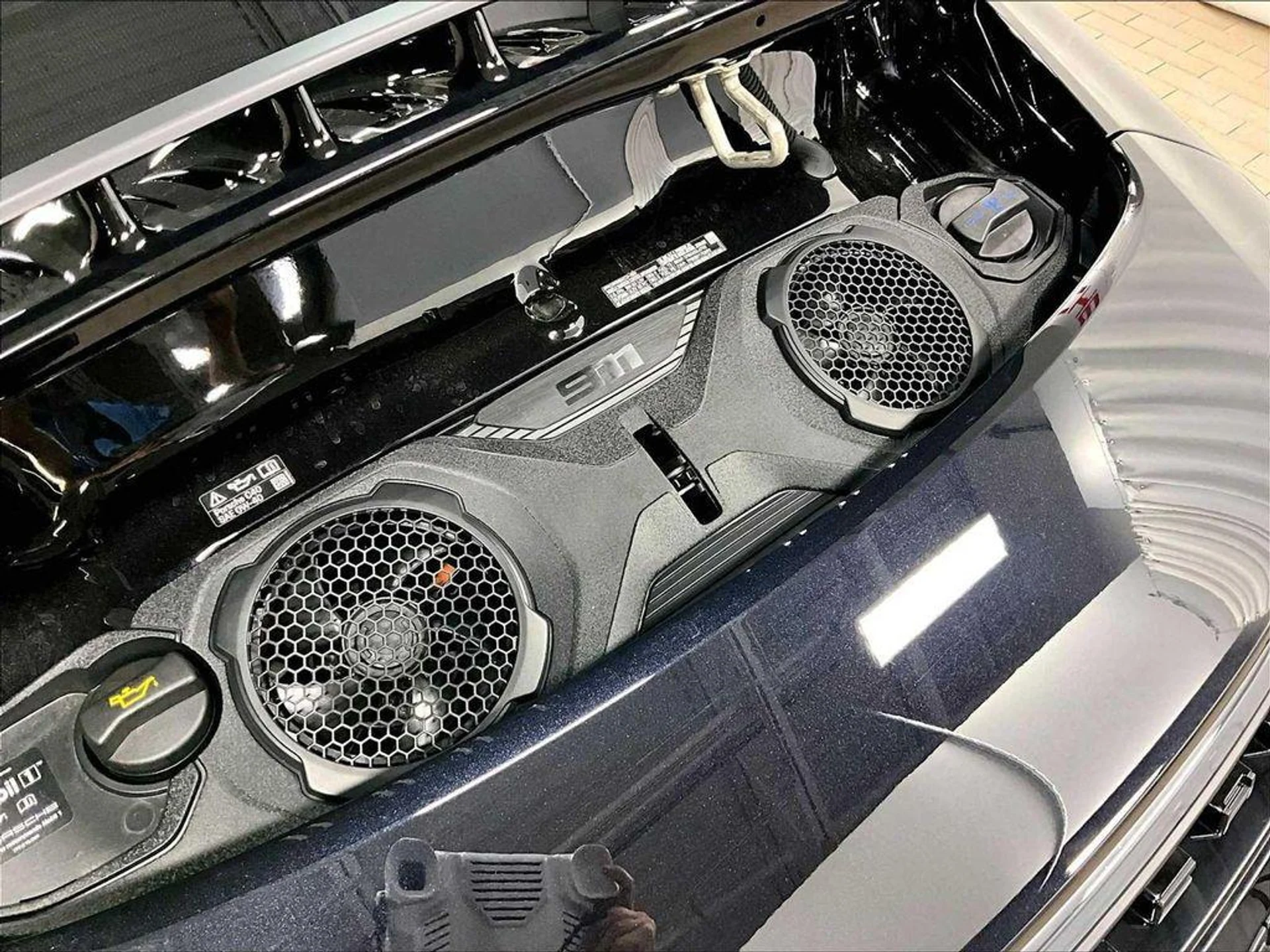 mph032_1005143219_P4_W_Wh_Pnc_M4l_GGGE_1_K3_E2p_TT_7_Jv_E_de37d51b7b