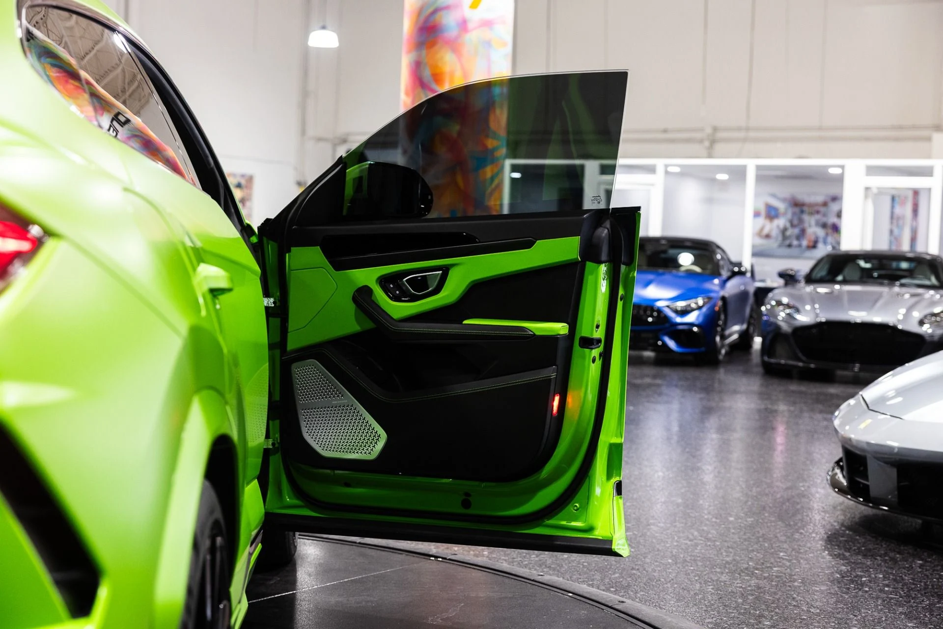 mph032_1014232707_Used_2021_Lamborghini_Urus_Verde_Mantis_Pearl_Full_Stealth_PPF_1764949074_d4a20f3ce1