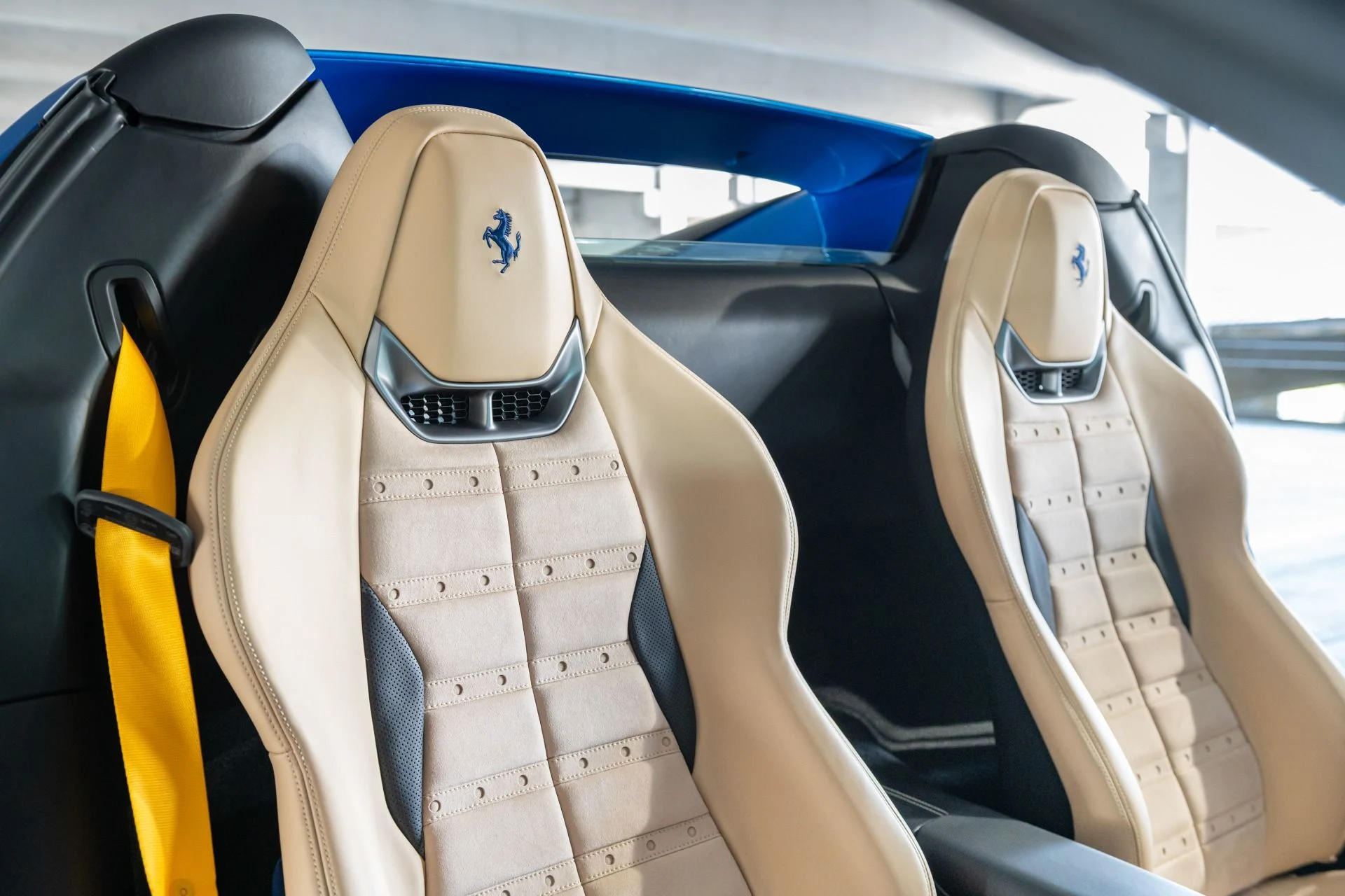 mph032_1030164995_Used_2024_Ferrari_296_GTS_1761687517_2629888ee0