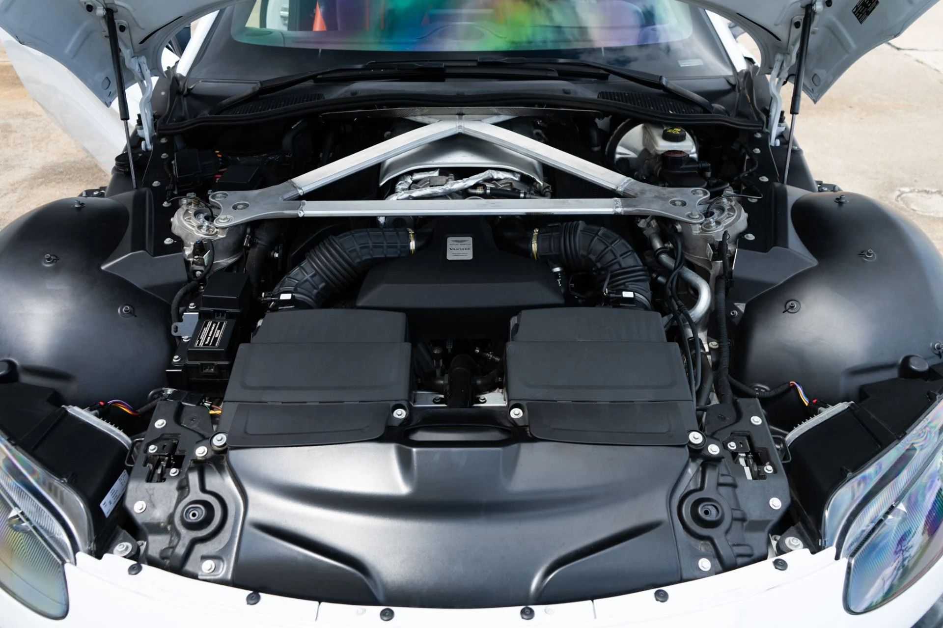 mph032_1034004405_Used_2019_Aston_Martin_Vantage_1777043754_b1204330a1