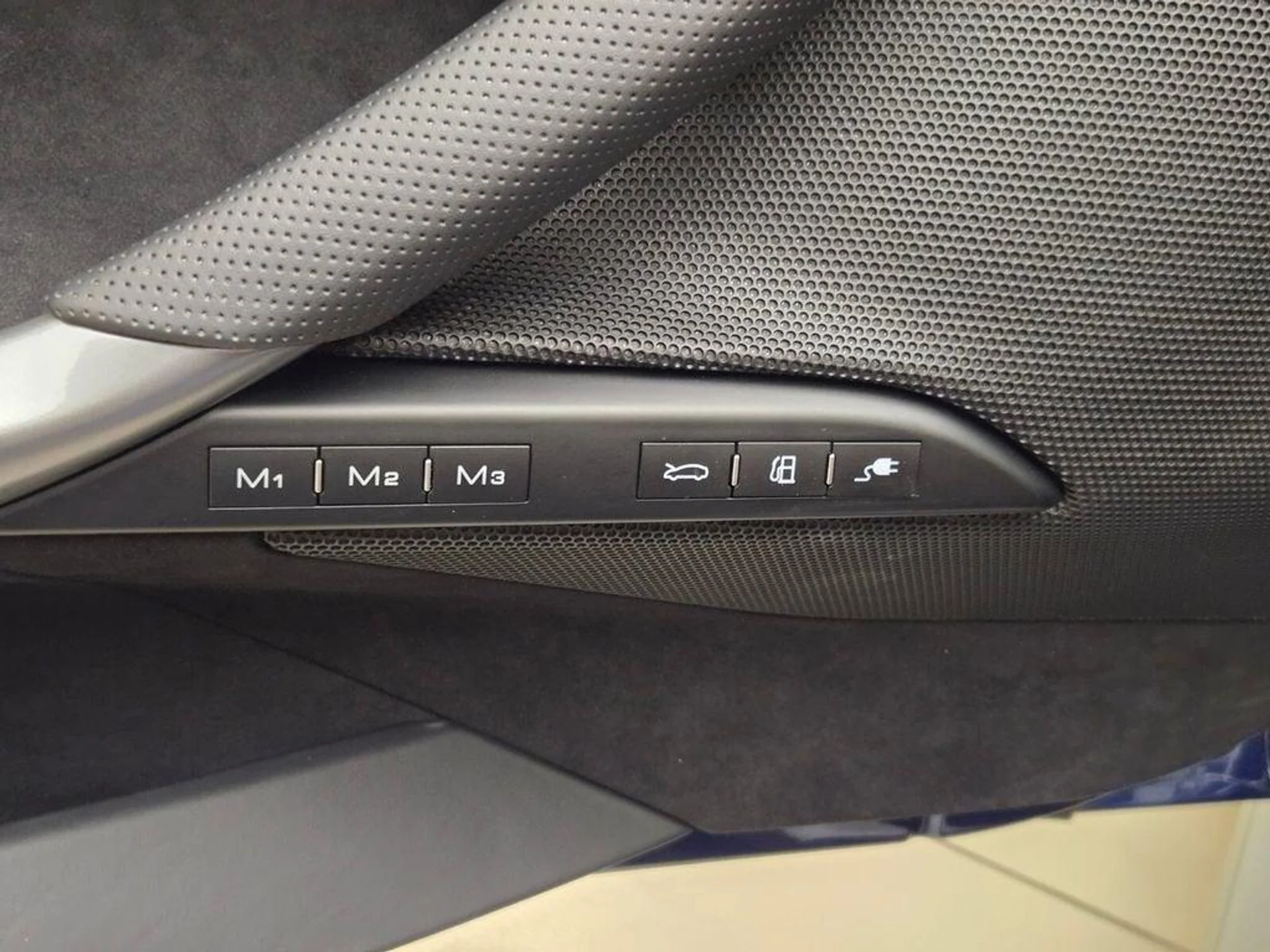 mph032_1046303076_Used_2024_Ferrari_296_GTS_1771612358_6031bd3f19