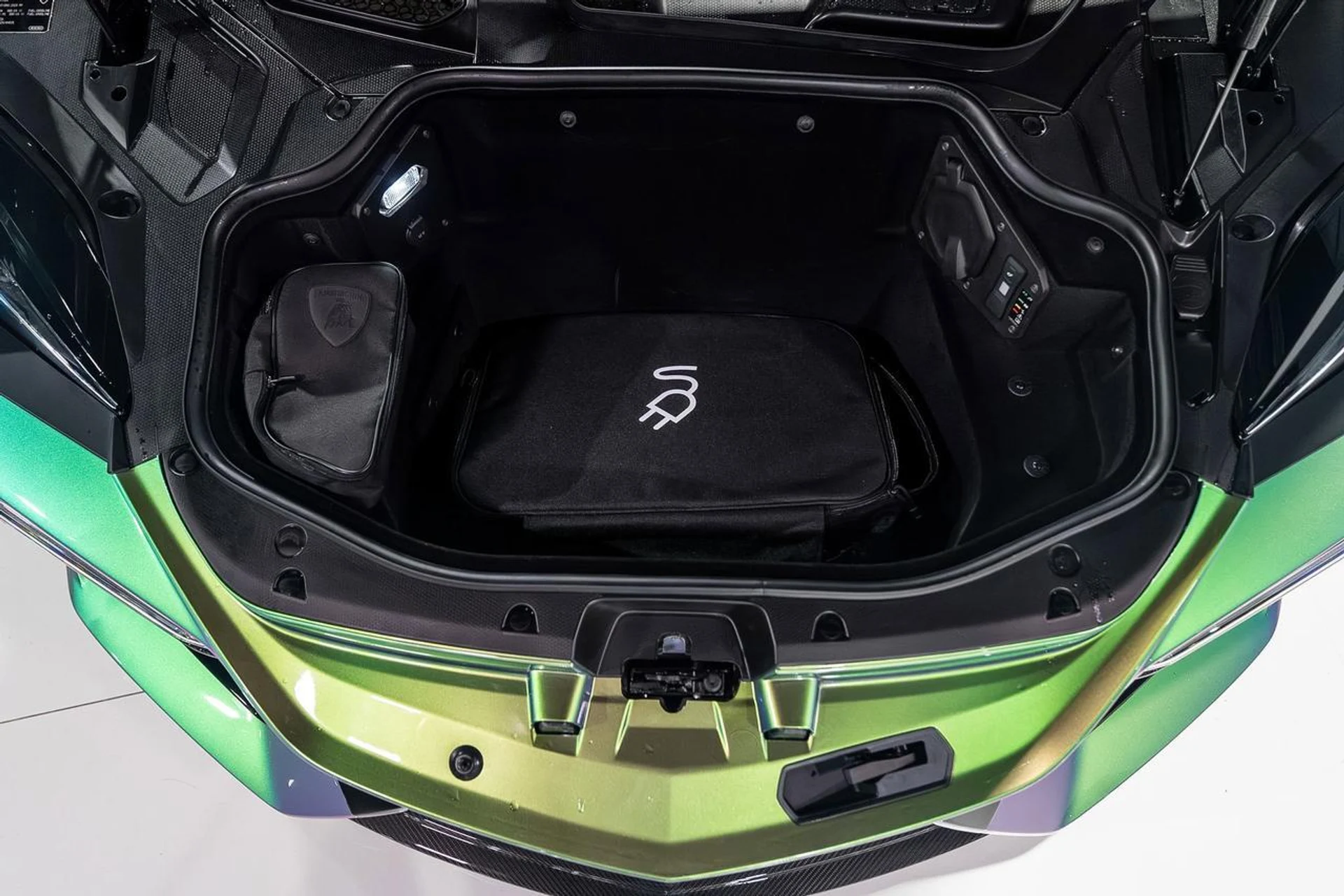 mph032_1047242648_61ea22eb1a372ab1e7d4d6deee1b8be8_9a449bdafc