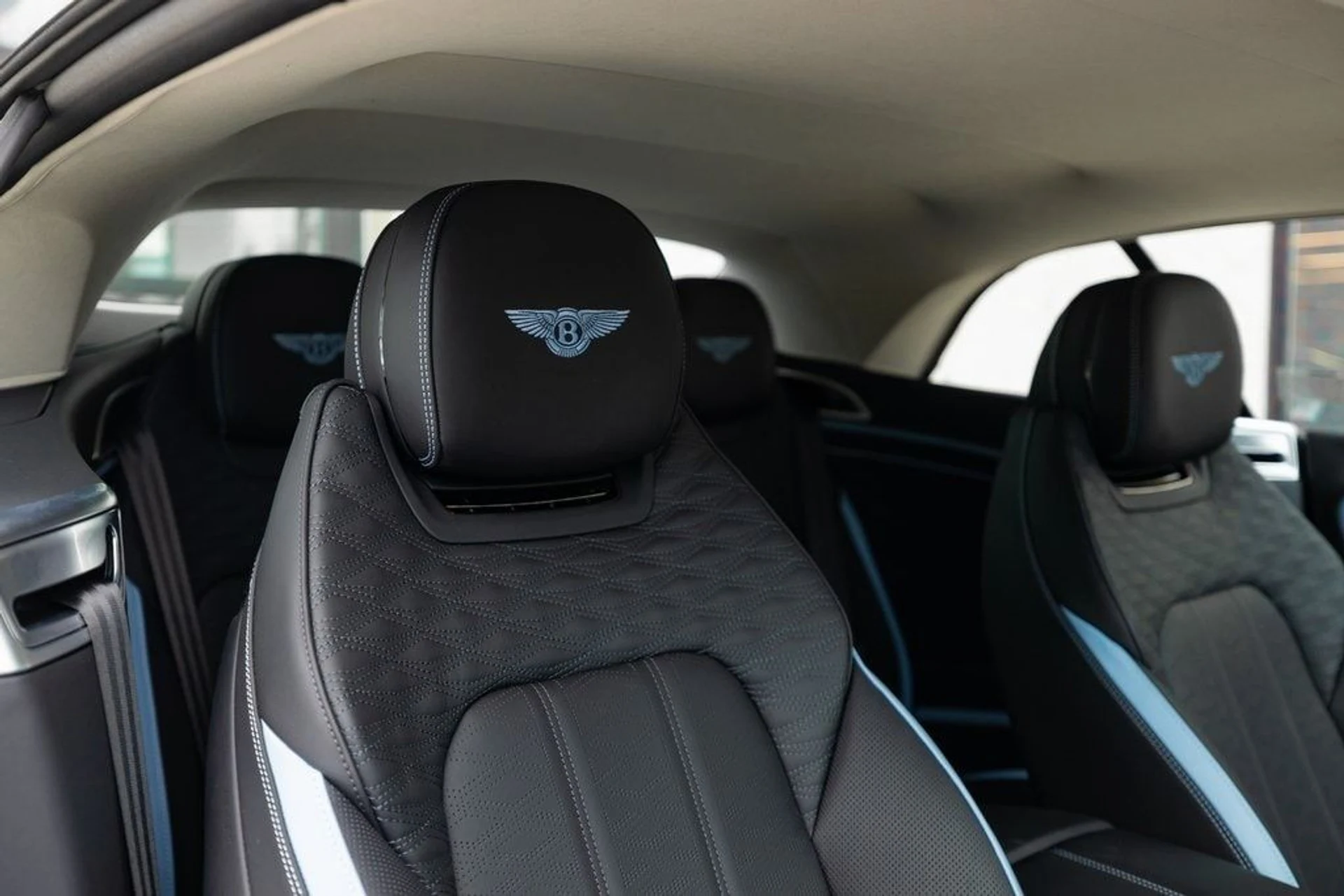 mph032_1048259666_f62f9b4d552574d2c335178f51cbb890x_8b25ff835c