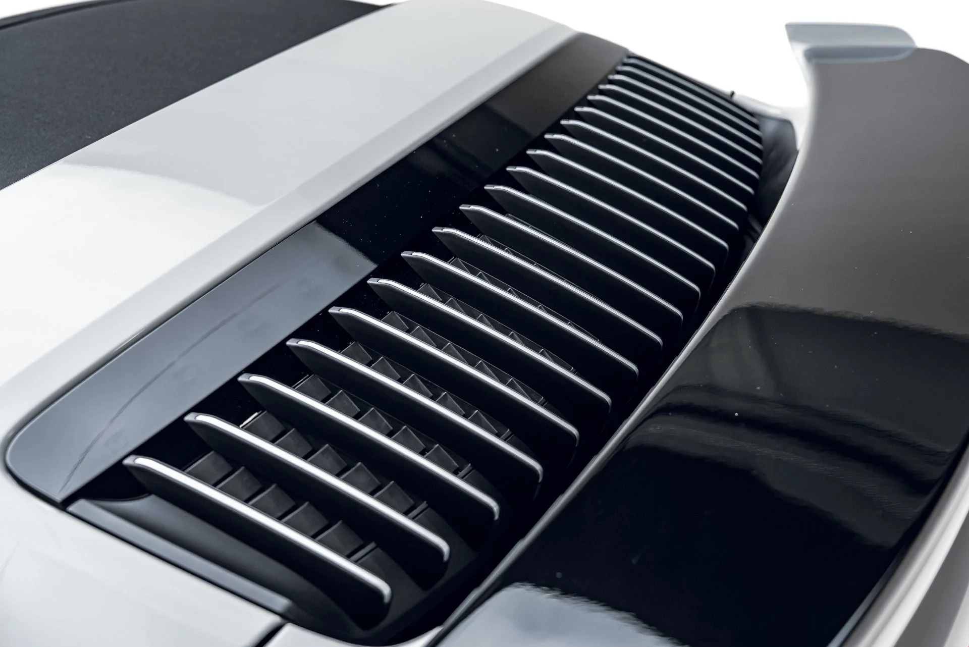 mph032_1048977514_Used_2022_Porsche_911_Turbo_S_Cabriolet_1782847650_ea971b9b77