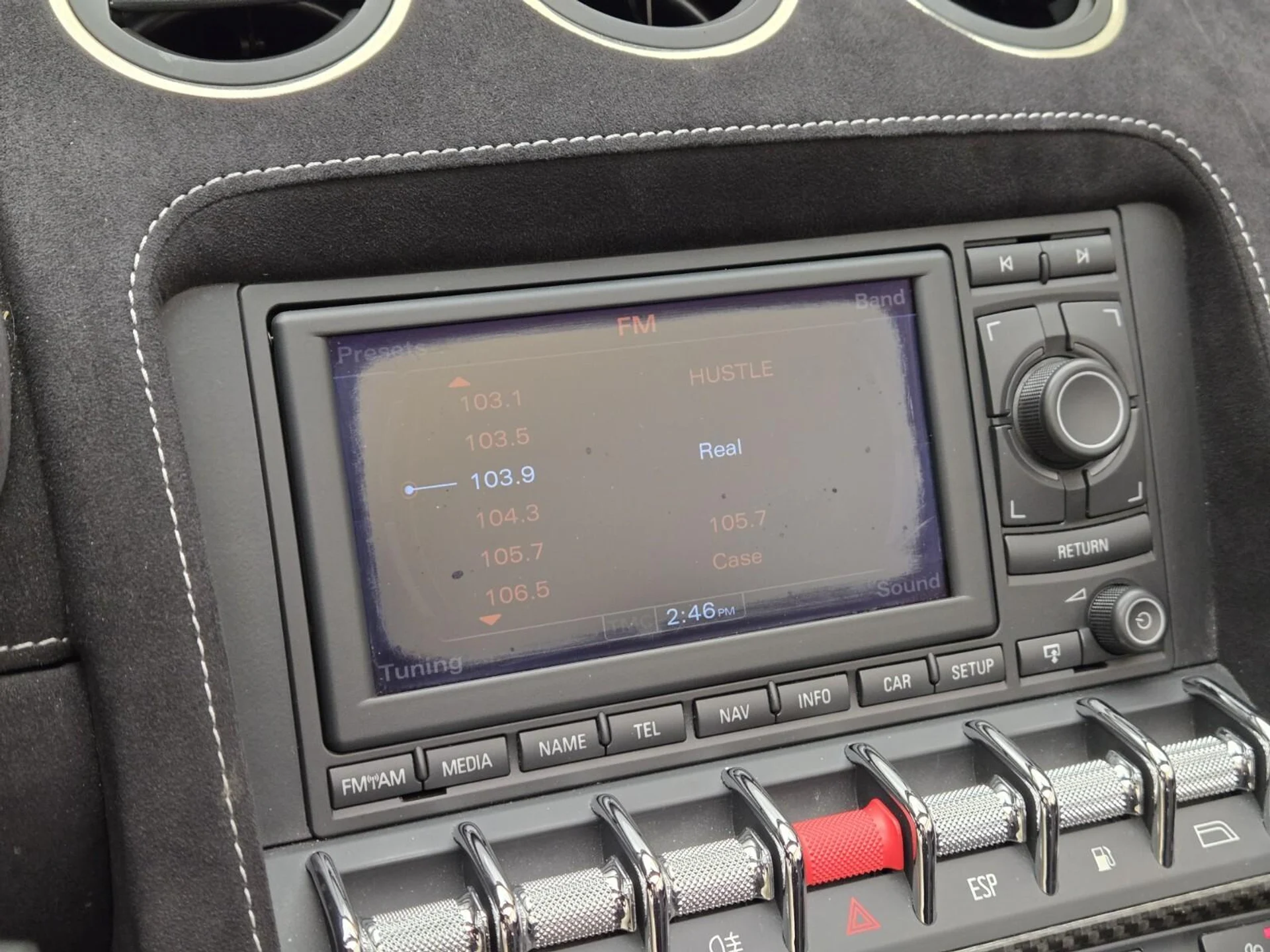 mph032_1054782238_Used_2011_Lamborghini_Gallardo_LP_560_4_1762242038_4a3df34cbf