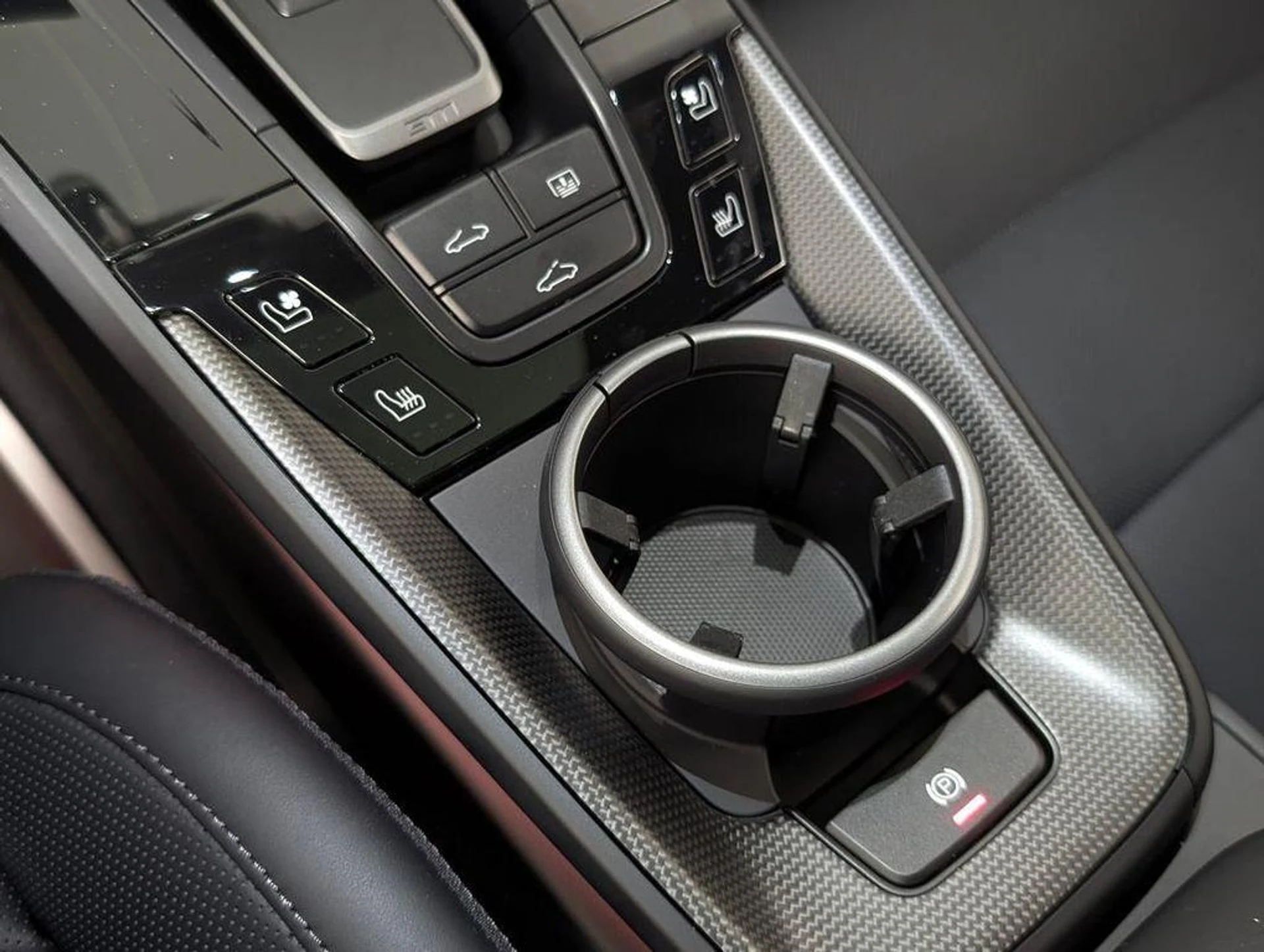 mph032_1067717894_Nb00k9n_Bvw1_Yqi_Z_Rm03yn2_Qr_DCM_1b31c82874