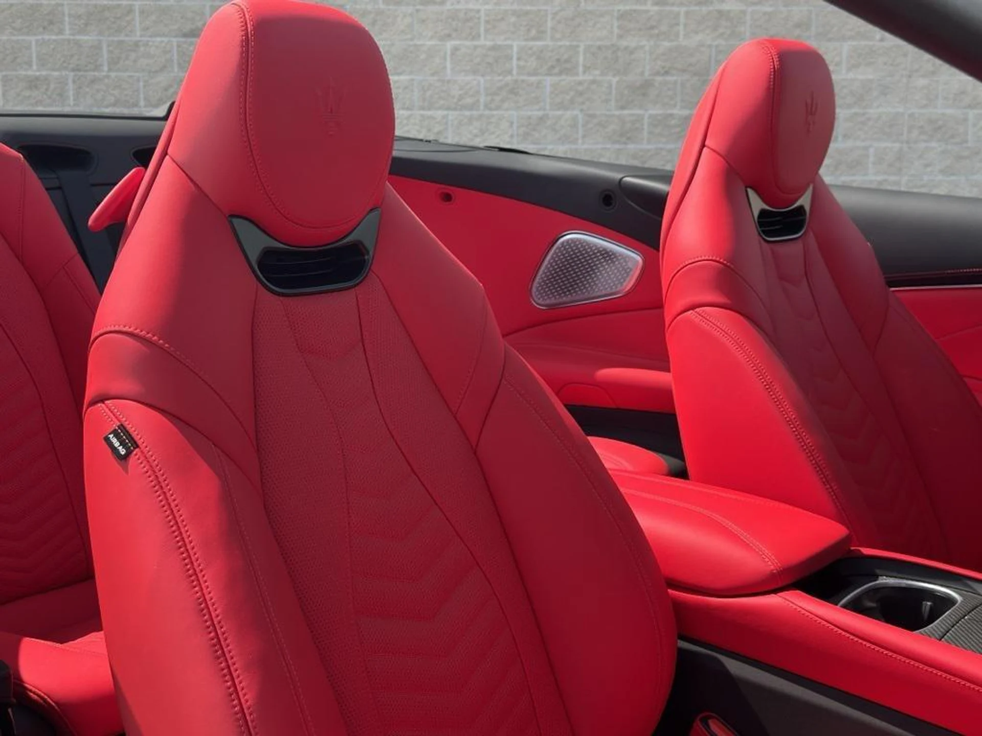 mph032_1076081069_zrpzvuy_Tg8ki_IQAR_Ie_d_R2h3n0_5218e911d5