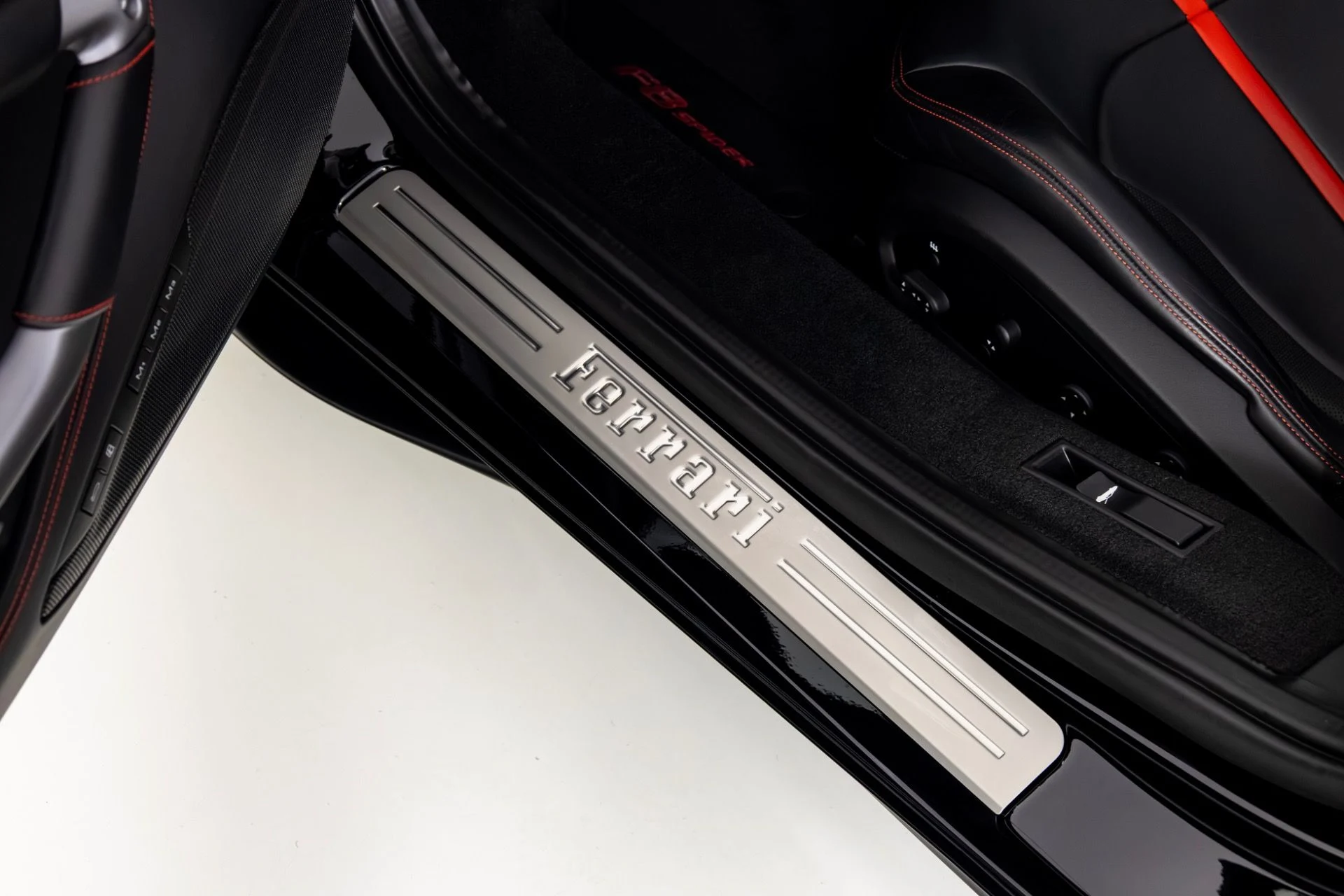 mph032_1076412340_Used_2022_Ferrari_F8_Spider_1769204207_f15660c0fe