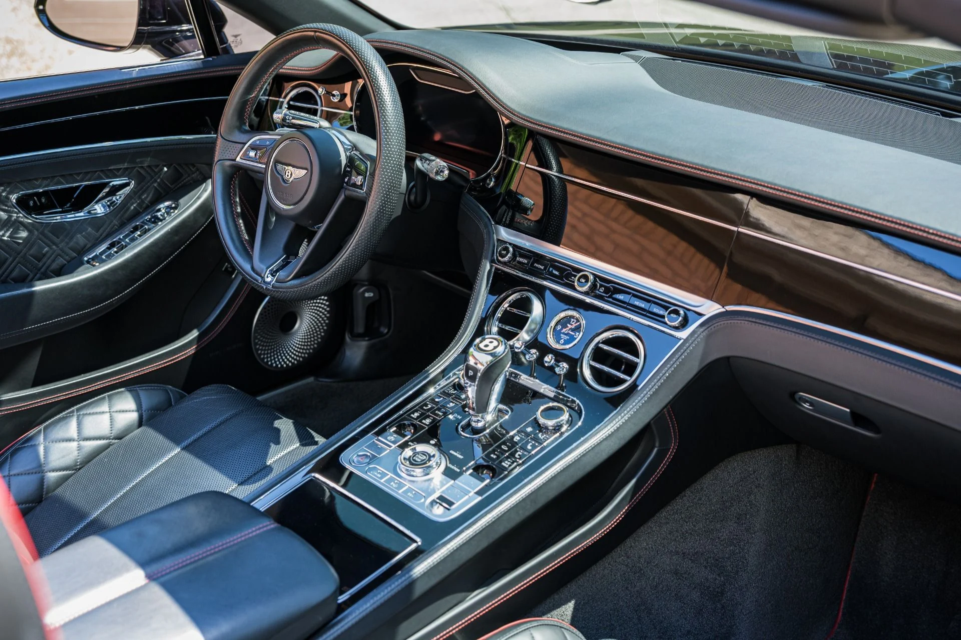 mph032_1077717426_Used_2020_Bentley_Continental_GTC_V8_1779124881_71d1e62935