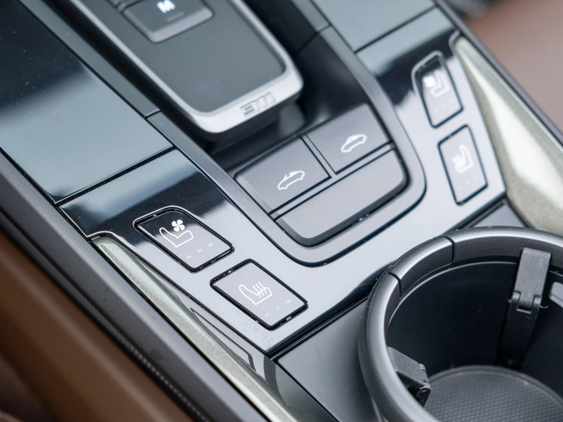 mph032_108241623_33_3eb0b8213f