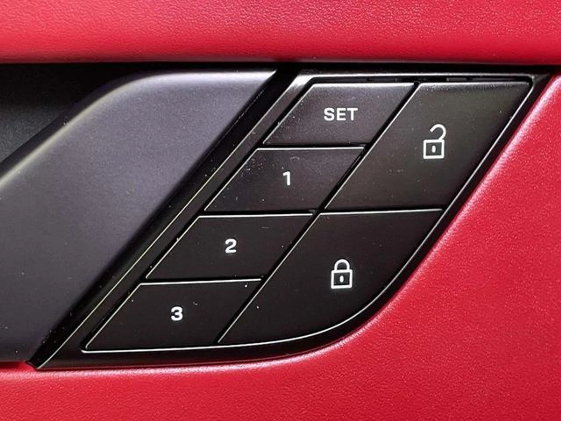 mph032_1087674871_Peh_W4sp_Yh48_D_7r4j_Xi62c_Lxqs4_ee77063dfa