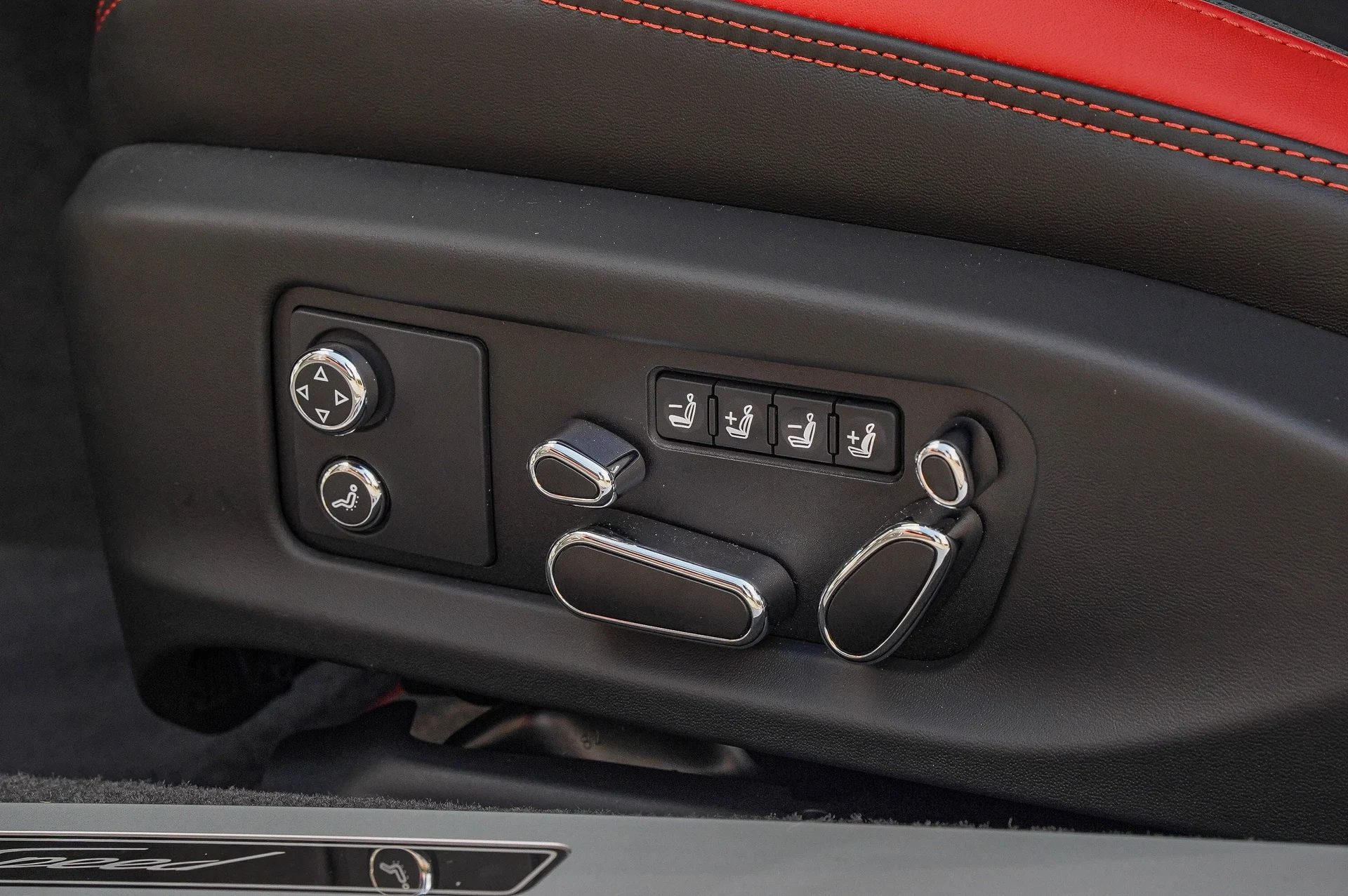 mph032_1094379639_Hi_Tech_Luxury_Imports_LLC_SCBCR_2_ZG_8_TC_024812_image_32_a1bbf5026c