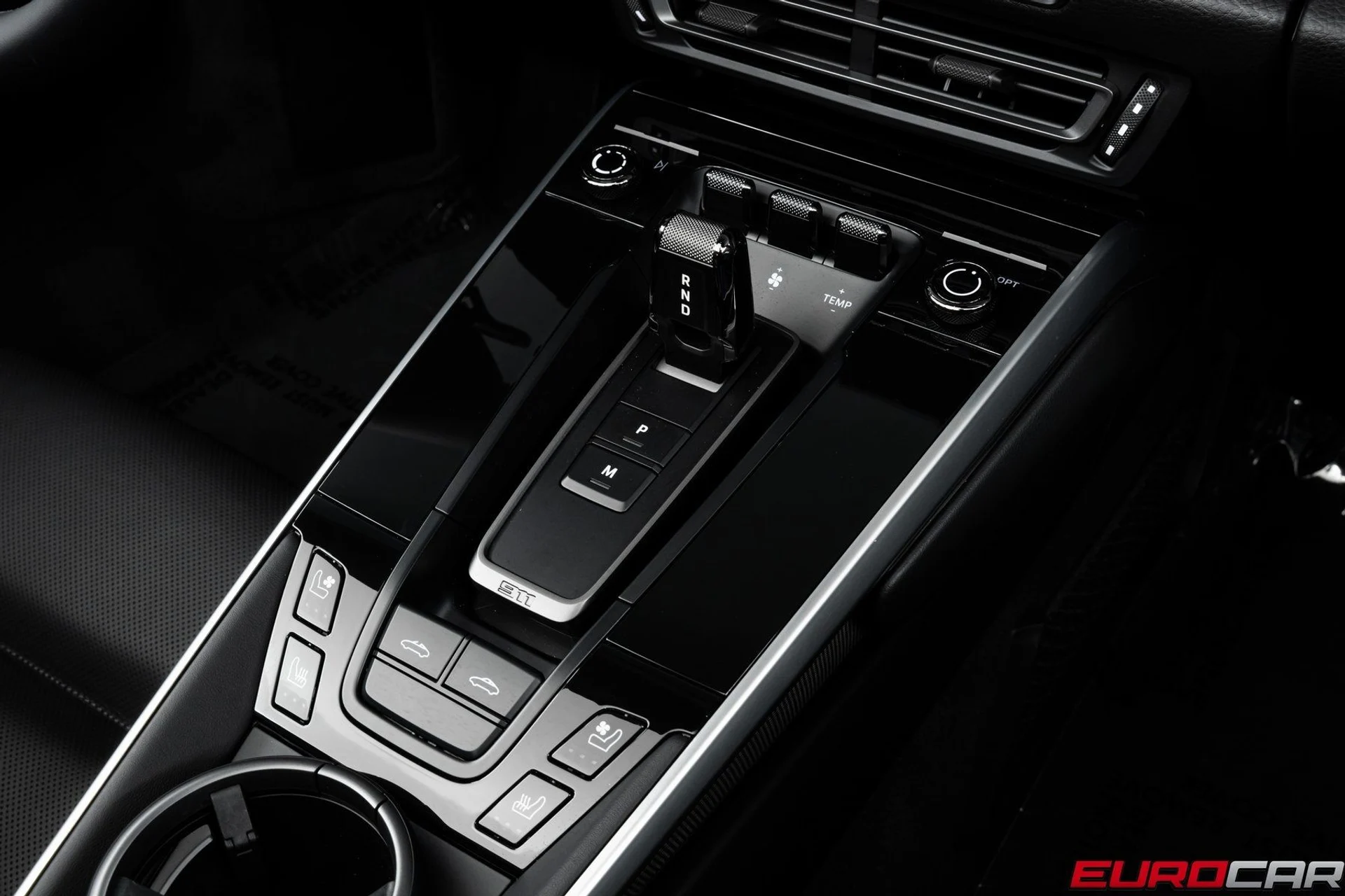 mph032_1122348339_image_33_afcffa70bc