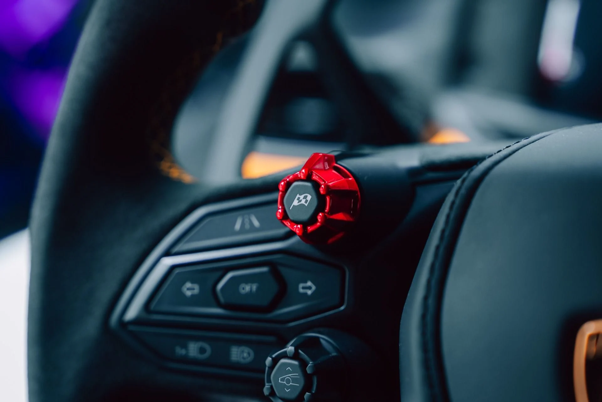 mph032_1125565324_Used_2024_Lamborghini_Revuelto_1762882637_5eface10d5