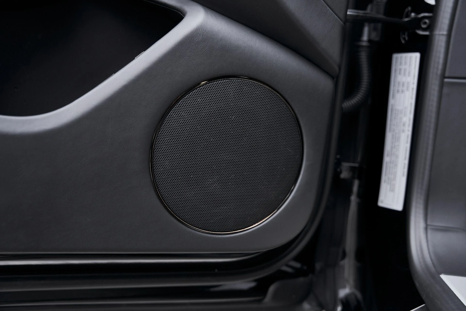 mph032_1136070250_Used_2025_Bentley_Flying_Spur_Speed_1769137069_b23d0e1eab