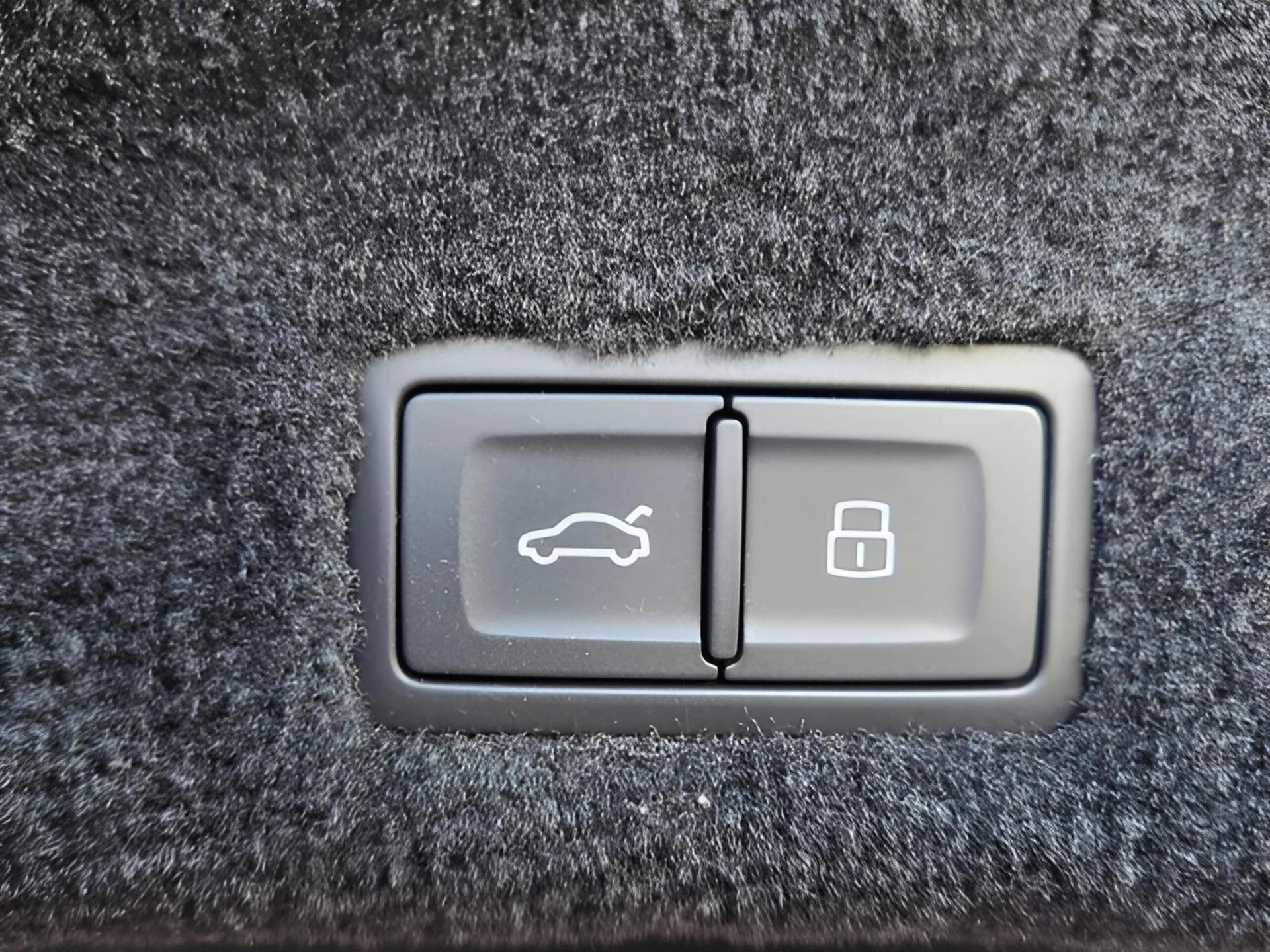 mph032_1139518407_76d6384d71c2581d7f0f1f58a6612eedx_30294bb48b