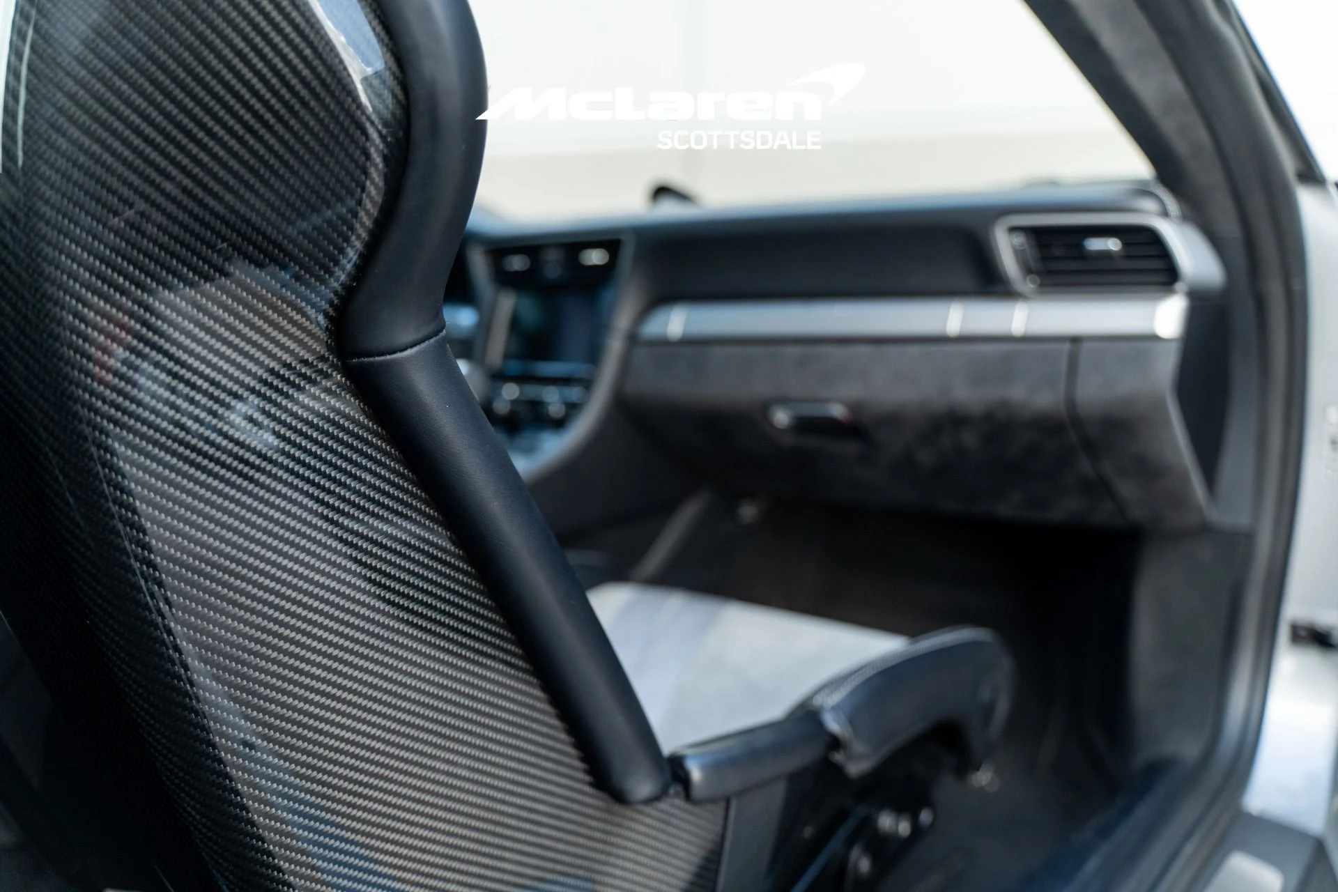 mph032_1149818274_Used_2016_PORSCHE_911_GT_3_RS_1765065035_392f04226f