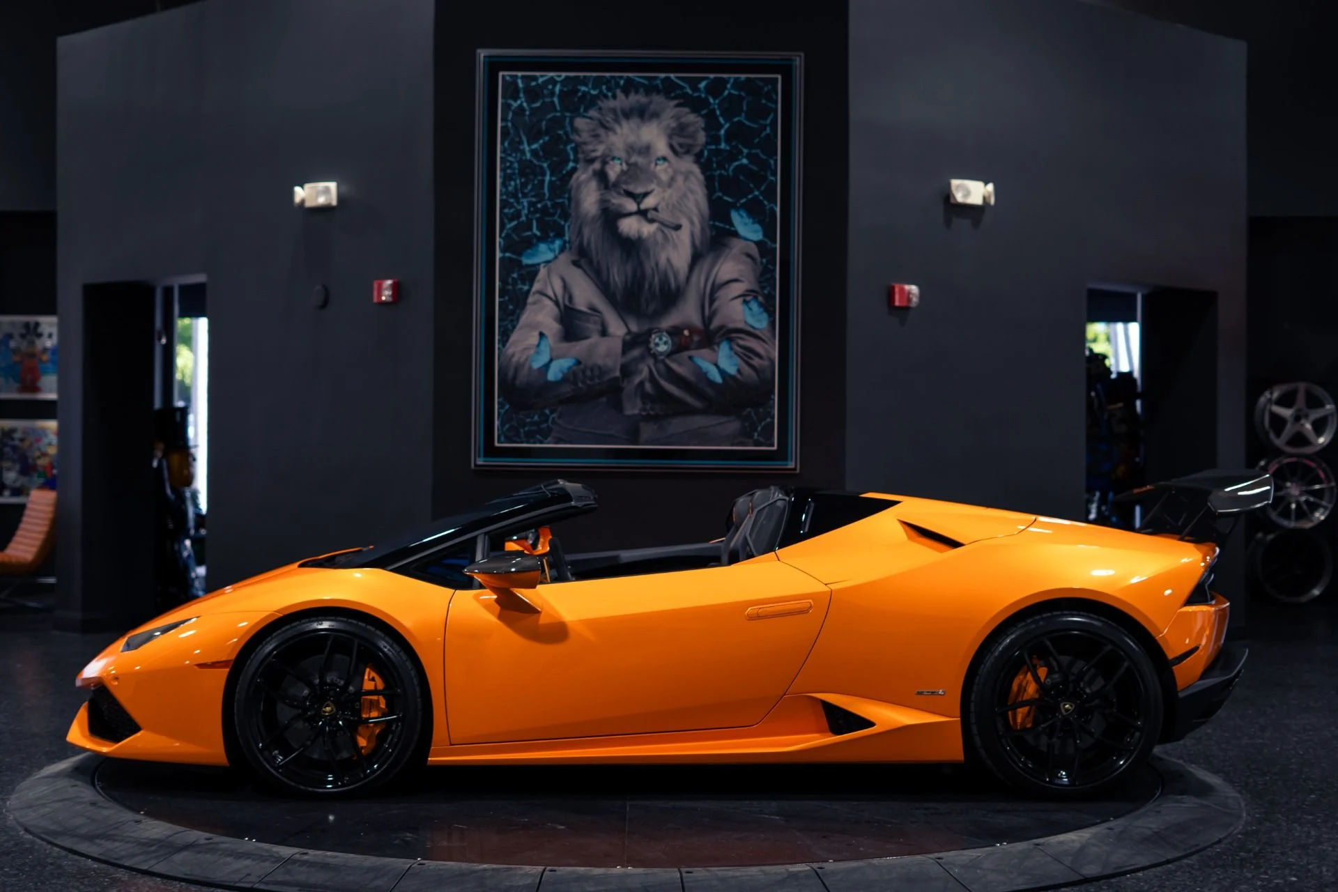 mph032_1152619731_Used_2017_Lamborghini_Huracan_LP_610_4_Spyder_1780761018_afcaa9c322