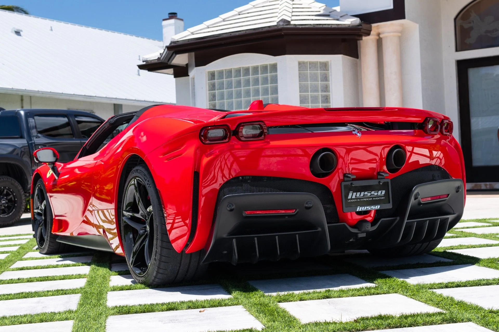 mph032_1158762895_Used_2025_Ferrari_SF_90_Spider_1779242340_80831e5333