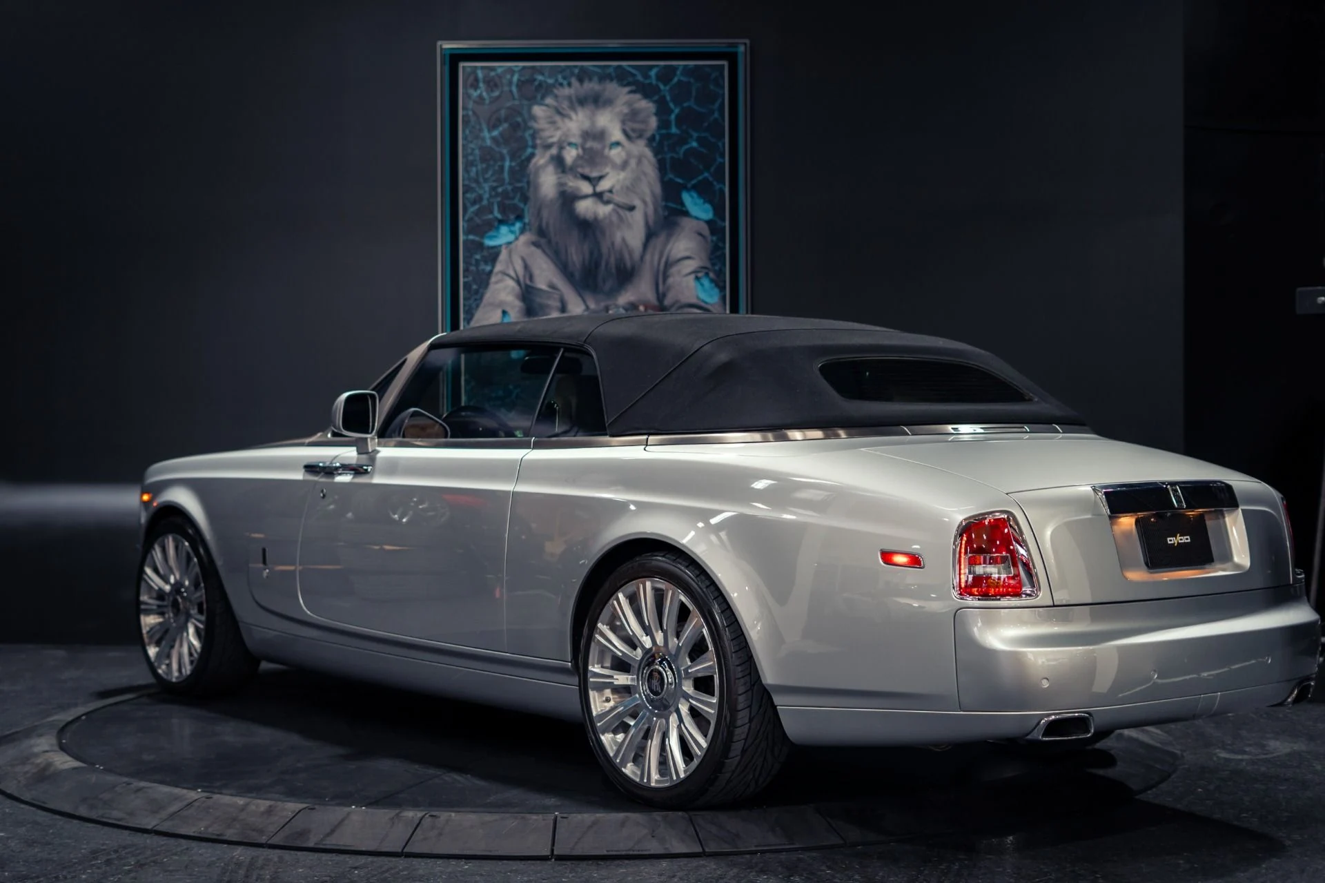 mph032_1176155207_Used_2014_Rolls_Royce_Phantom_Drophead_Coupe_1782854989_59114a3b0d
