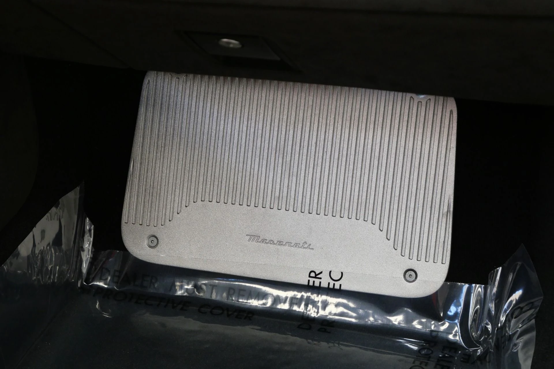 mph032_1182118851_Used_2023_Maserati_MC_20_Cielo_1598_Miles_Carbon_Ceramic_Brakes_Interior_Exterior_Carbon_Packages_1776351589_df238024cd