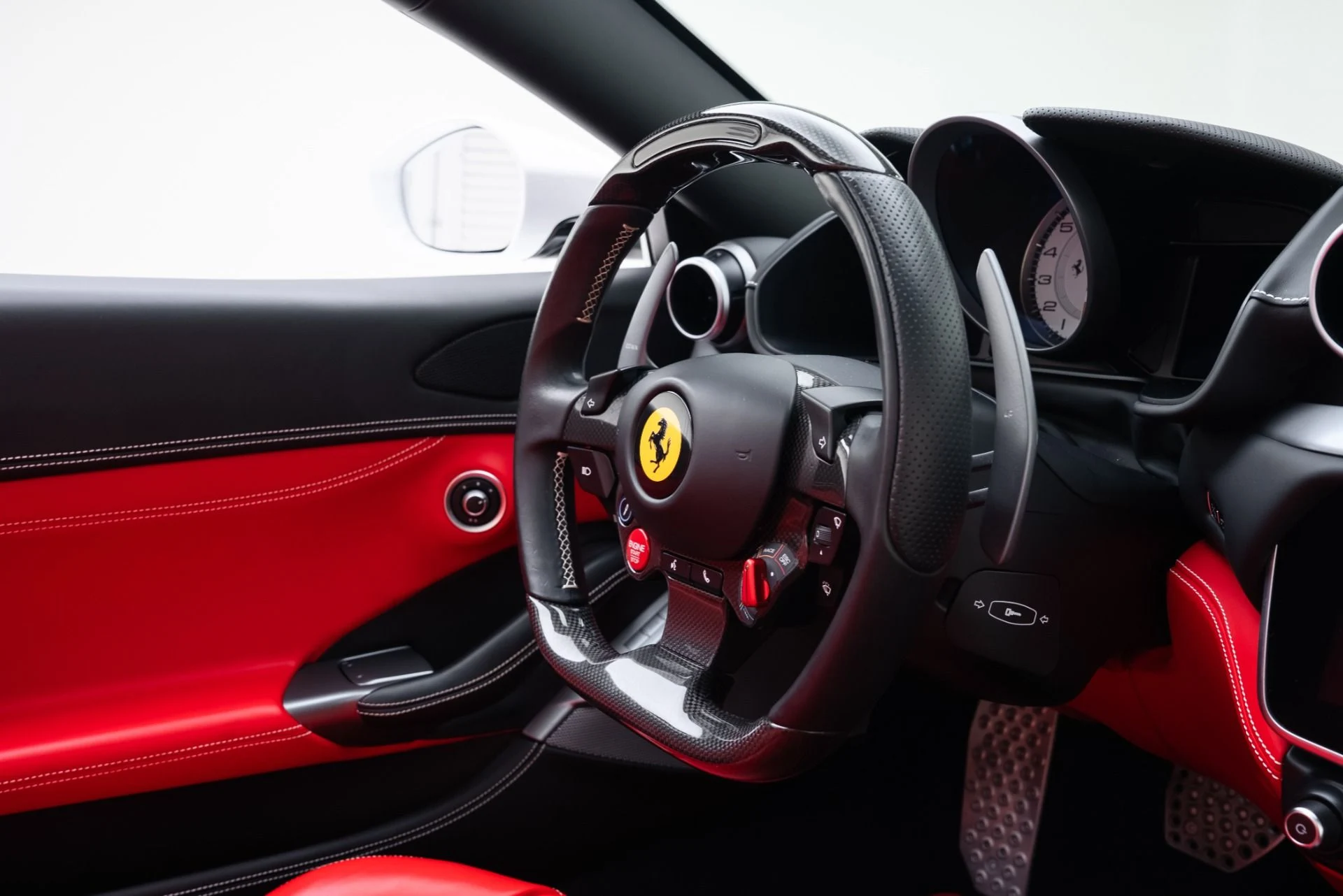 mph032_1185564655_Used_2022_Ferrari_Portofino_M_1771016640_66b2704067