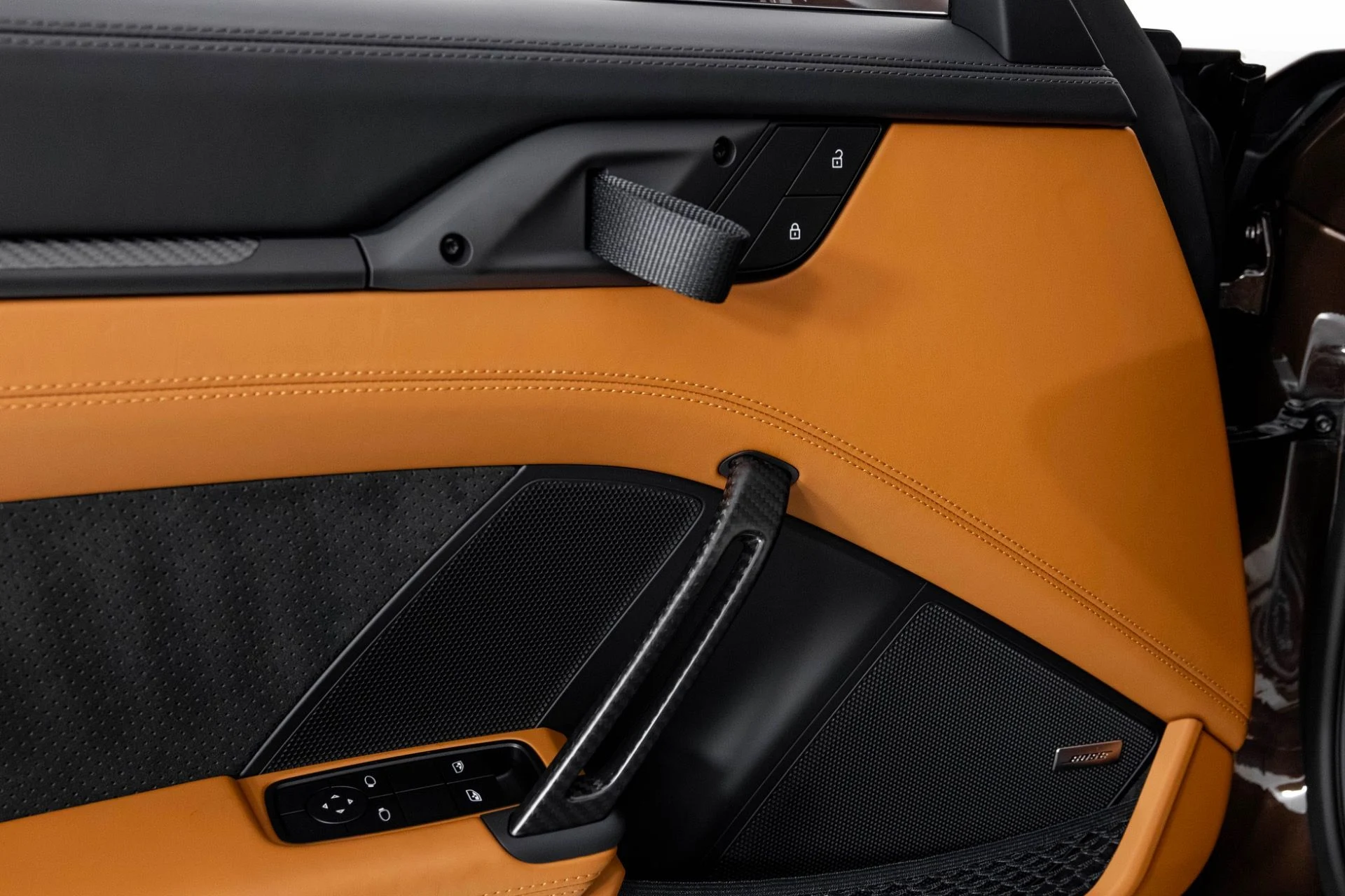 mph032_1200138440_Used_2025_Porsche_911_GT_3_RS_1764100573_7872894b9f