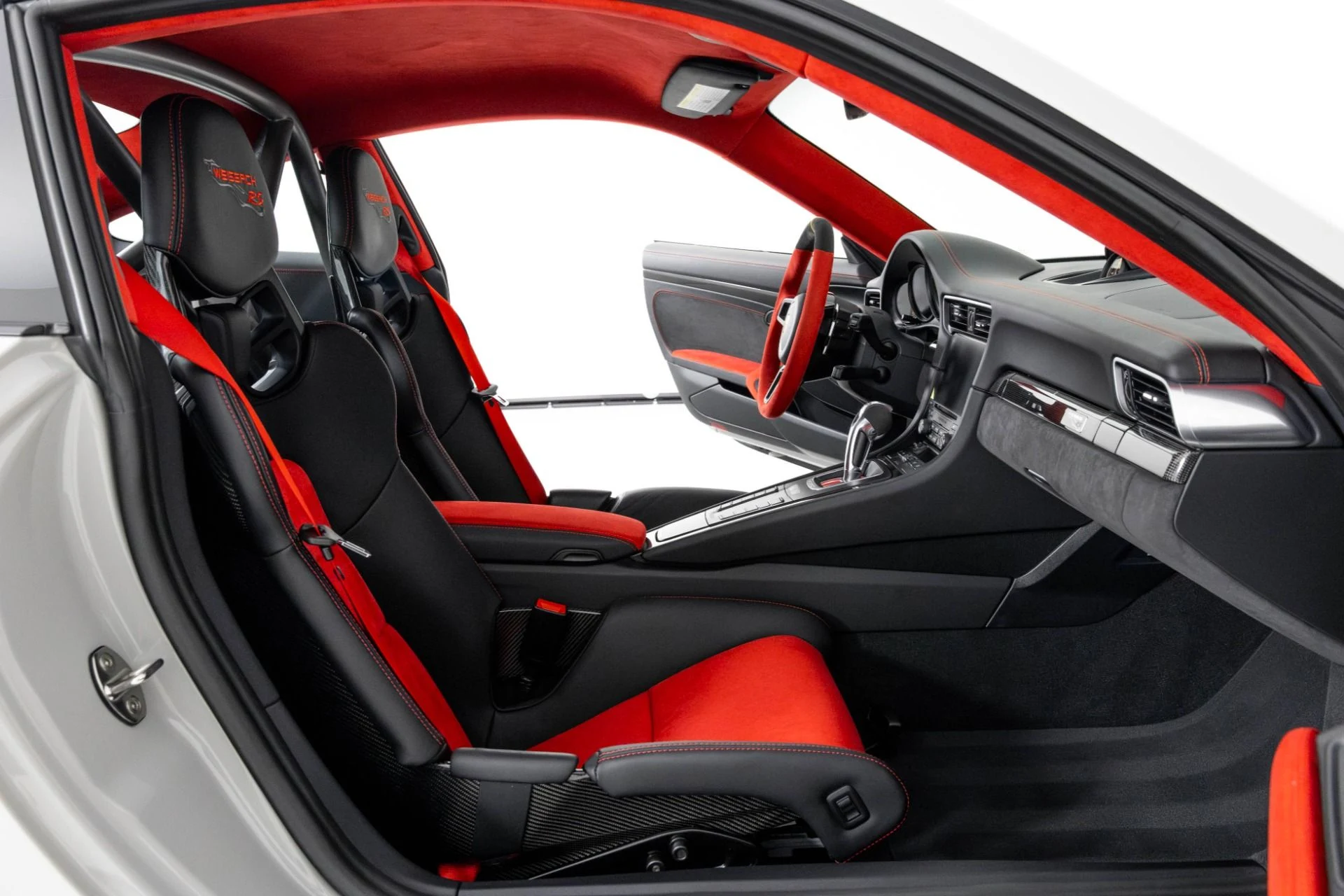 mph032_1203114227_Used_2018_Porsche_911_GT_2_RS_1762984482_b773aab044