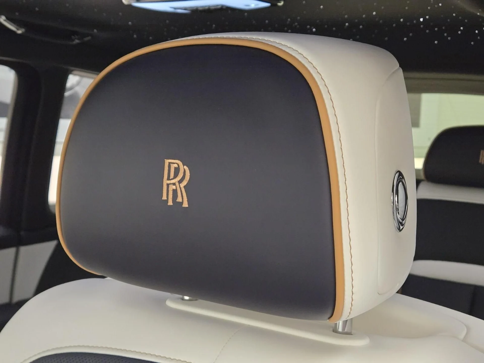 mph032_1203287628_New_2026_Rolls_Royce_Cullinan_1776403049_4daafbae7d