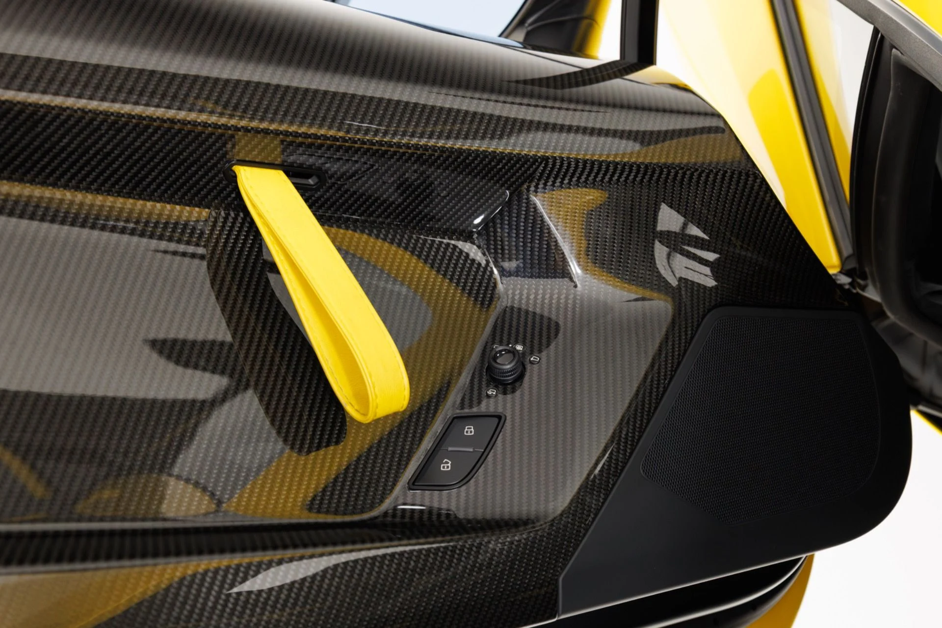 mph032_1208468722_Used_2016_Lamborghini_Aventador_LP_750_4_Superveloce_1785278593_e0c2bb9347
