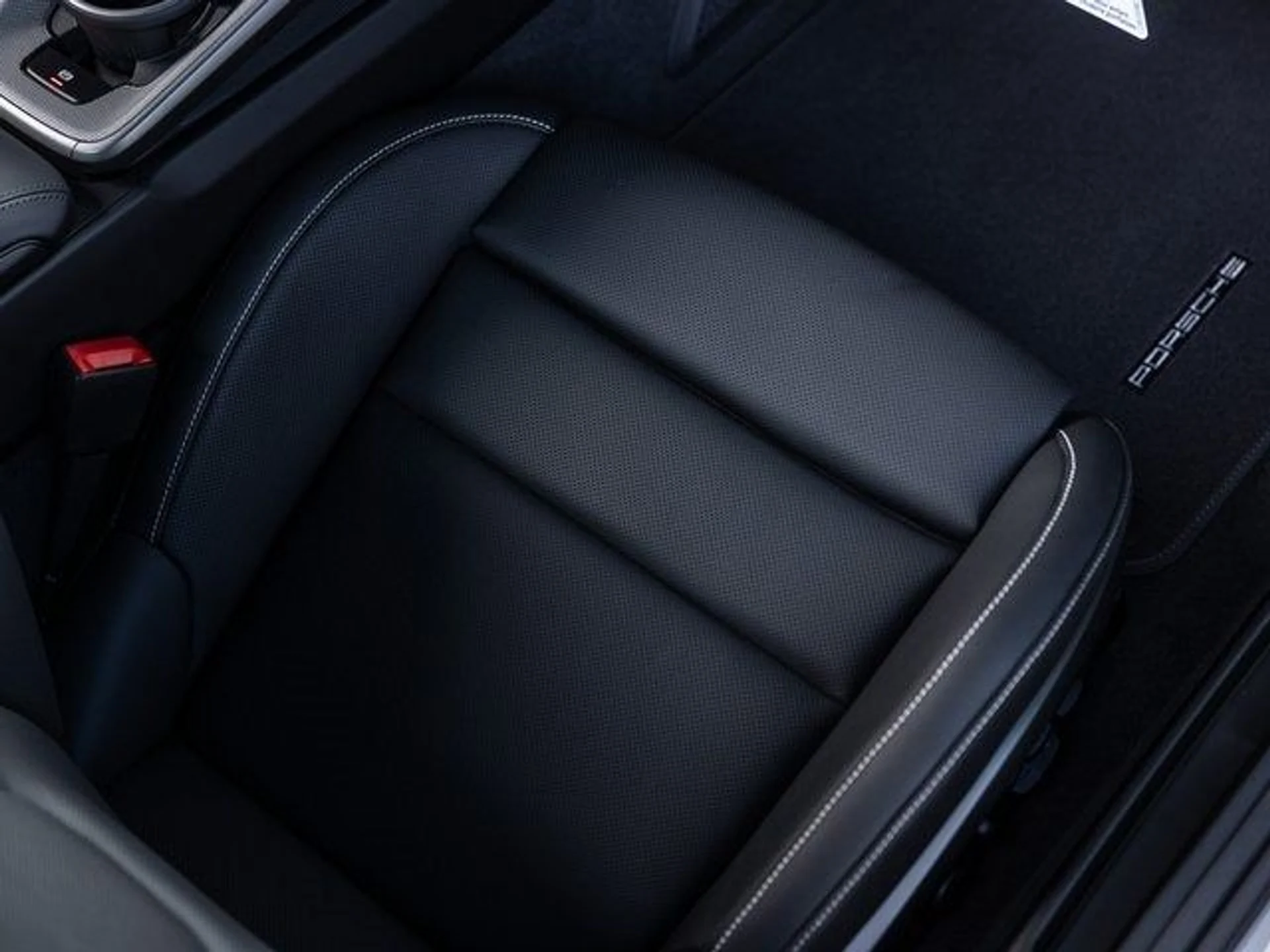 mph032_1210725945_33_5f26d75429