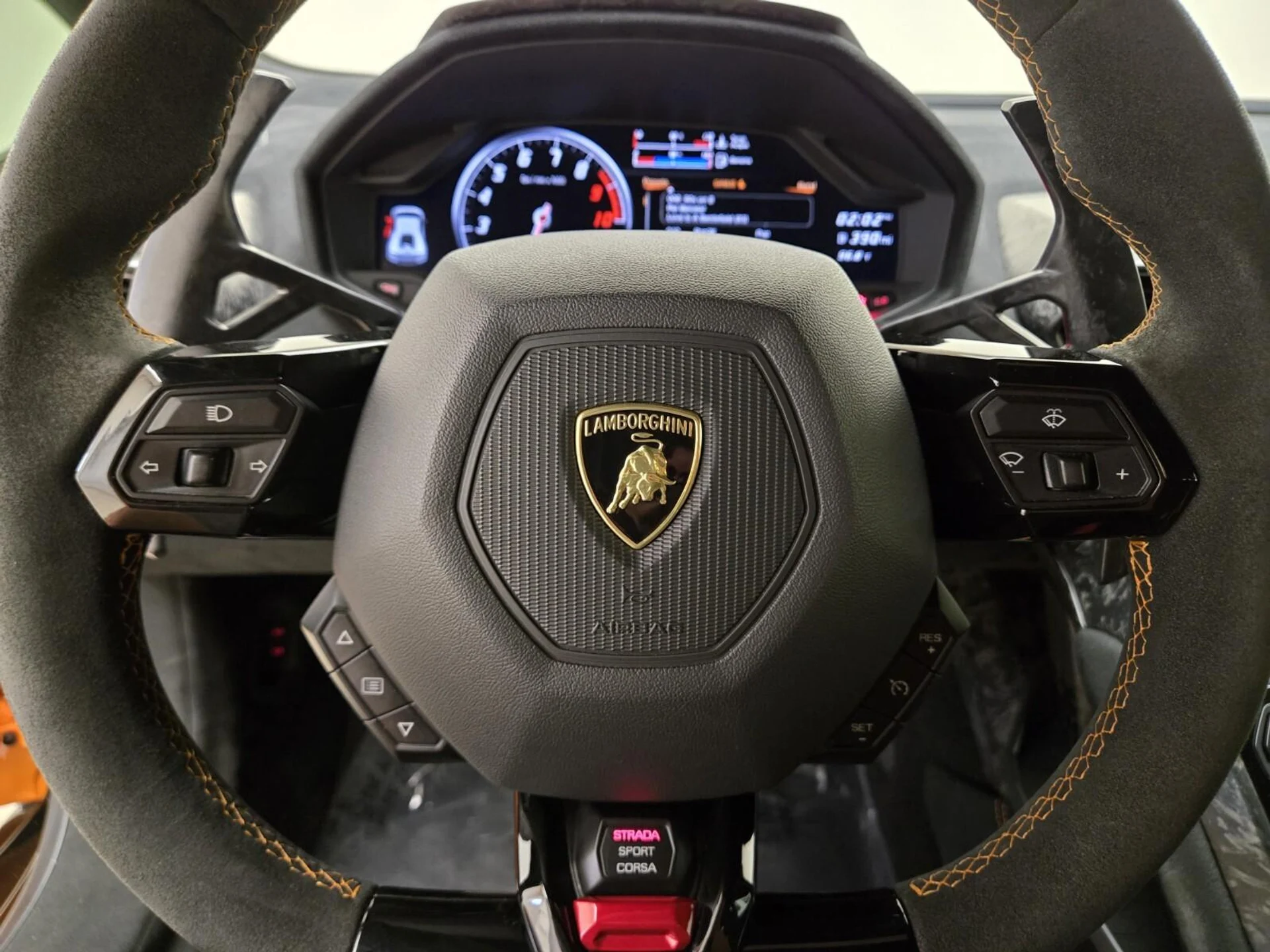 mph032_1213881293_Used_2019_Lamborghini_Huracan_Performante_1753165109_4438843f7d
