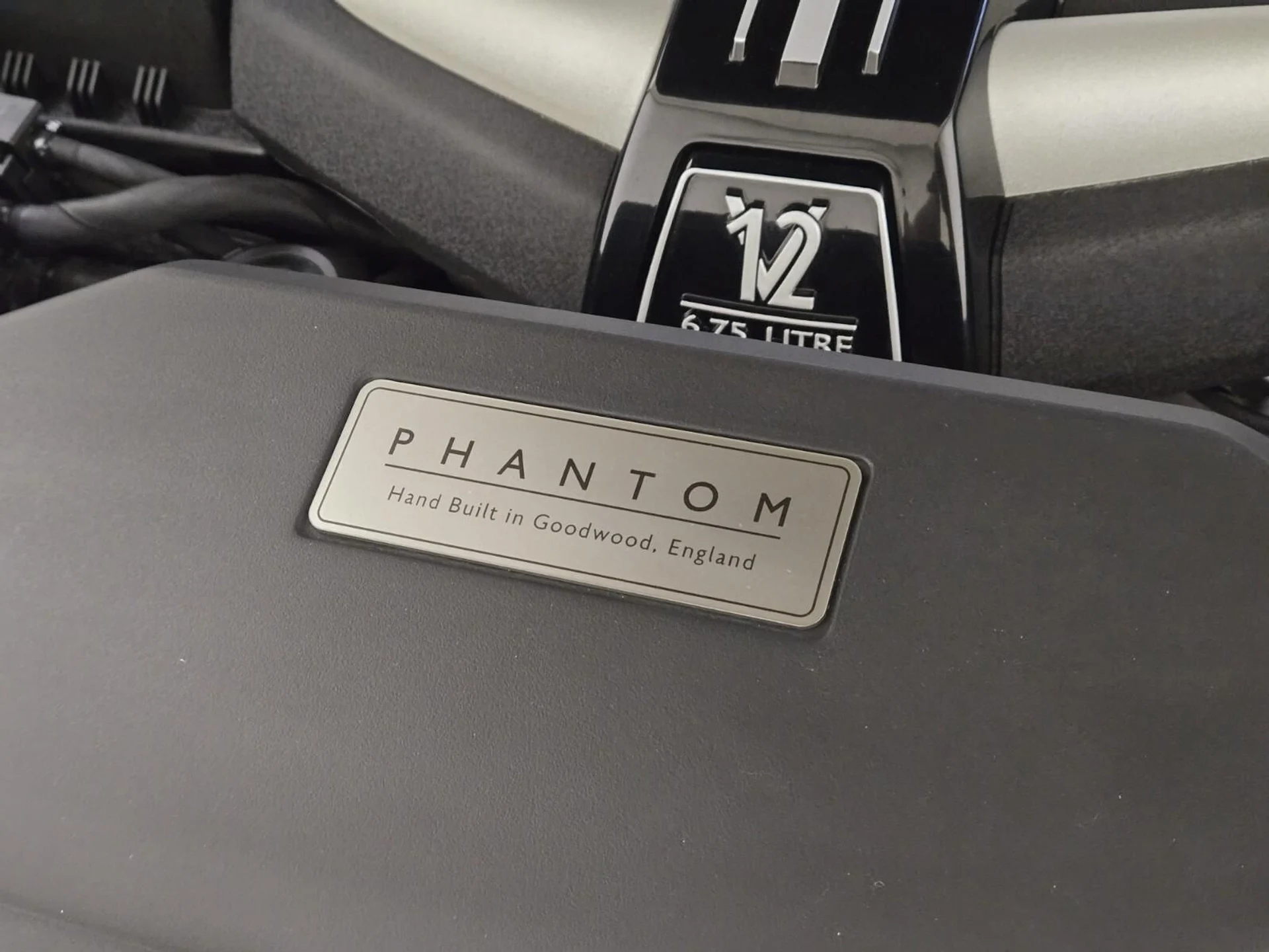 mph032_1216523395_Used_2020_Rolls_Royce_Phantom_1759992255_deb837ac75