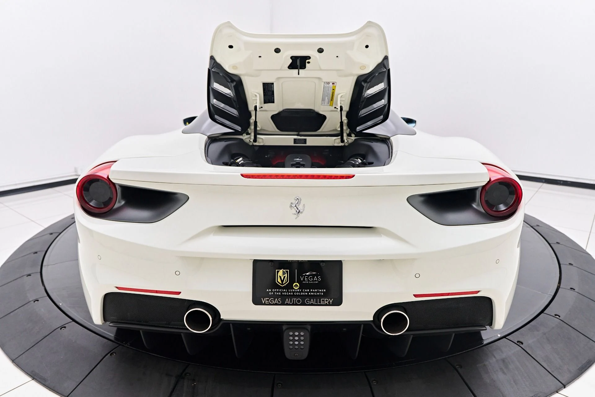 mph032_1223099714_Used_2019_Ferrari_488_Spider_Base_1748546084_4784c55e32