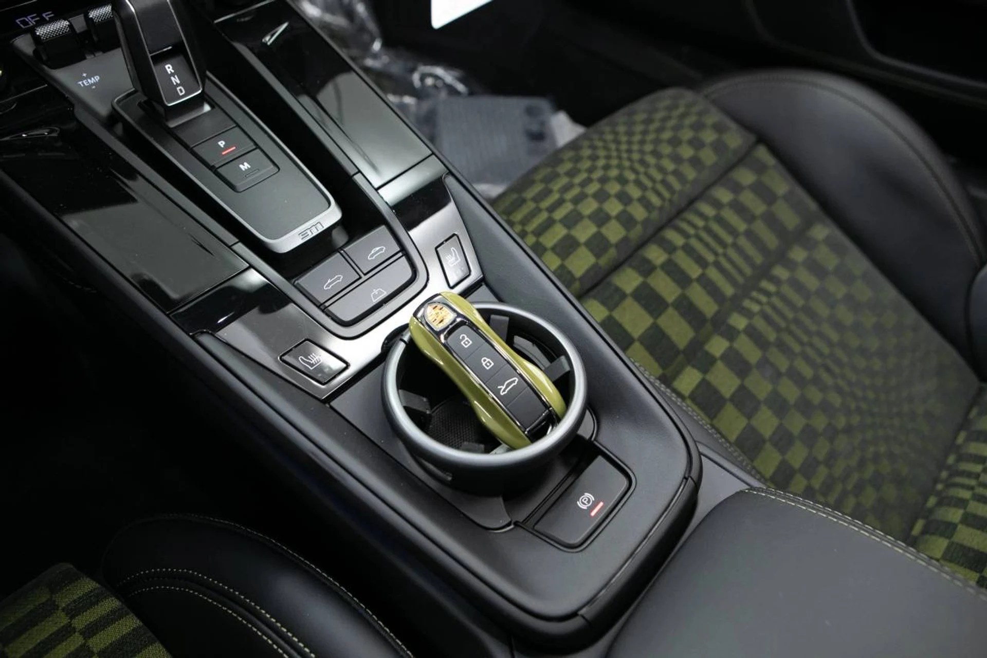 mph032_1238633865_ce3a28442239d6877448df606c33f30bx_cb56cbbd91