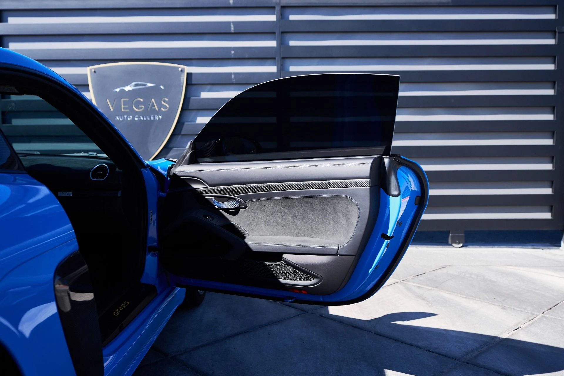 mph032_1238900132_Used_2023_Porsche_718_Cayman_GT_4_RS_1760748892_8830df595d