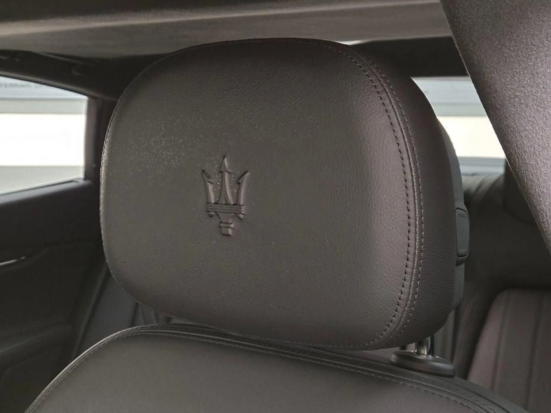 mph032_1249521216_Used_2023_Maserati_Quattroporte_GT_1776933878_c99c58d562