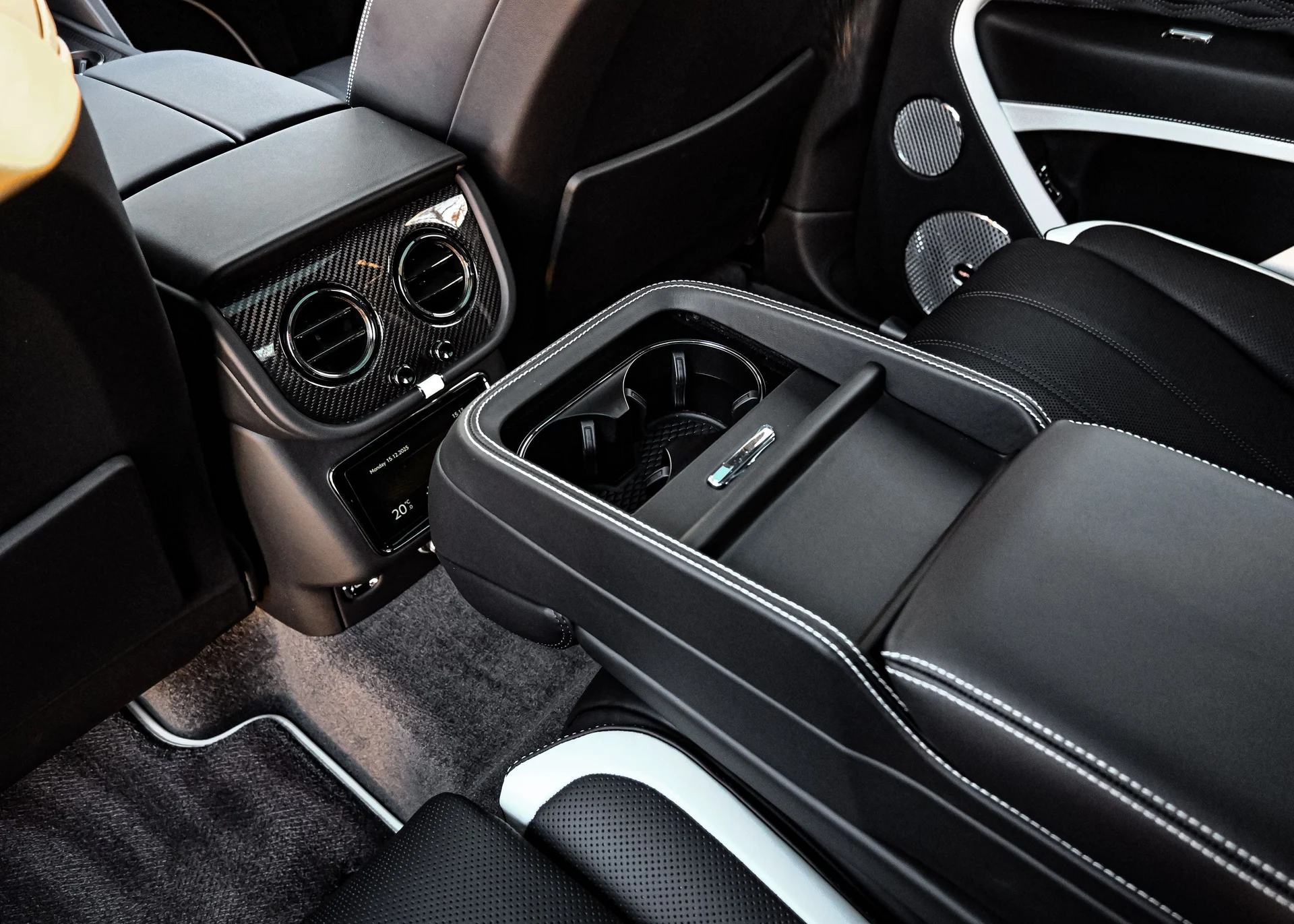 mph032_1255123312_e3b40439_52e2_403f_b753_d5ca1a4be653_bea10dcca5