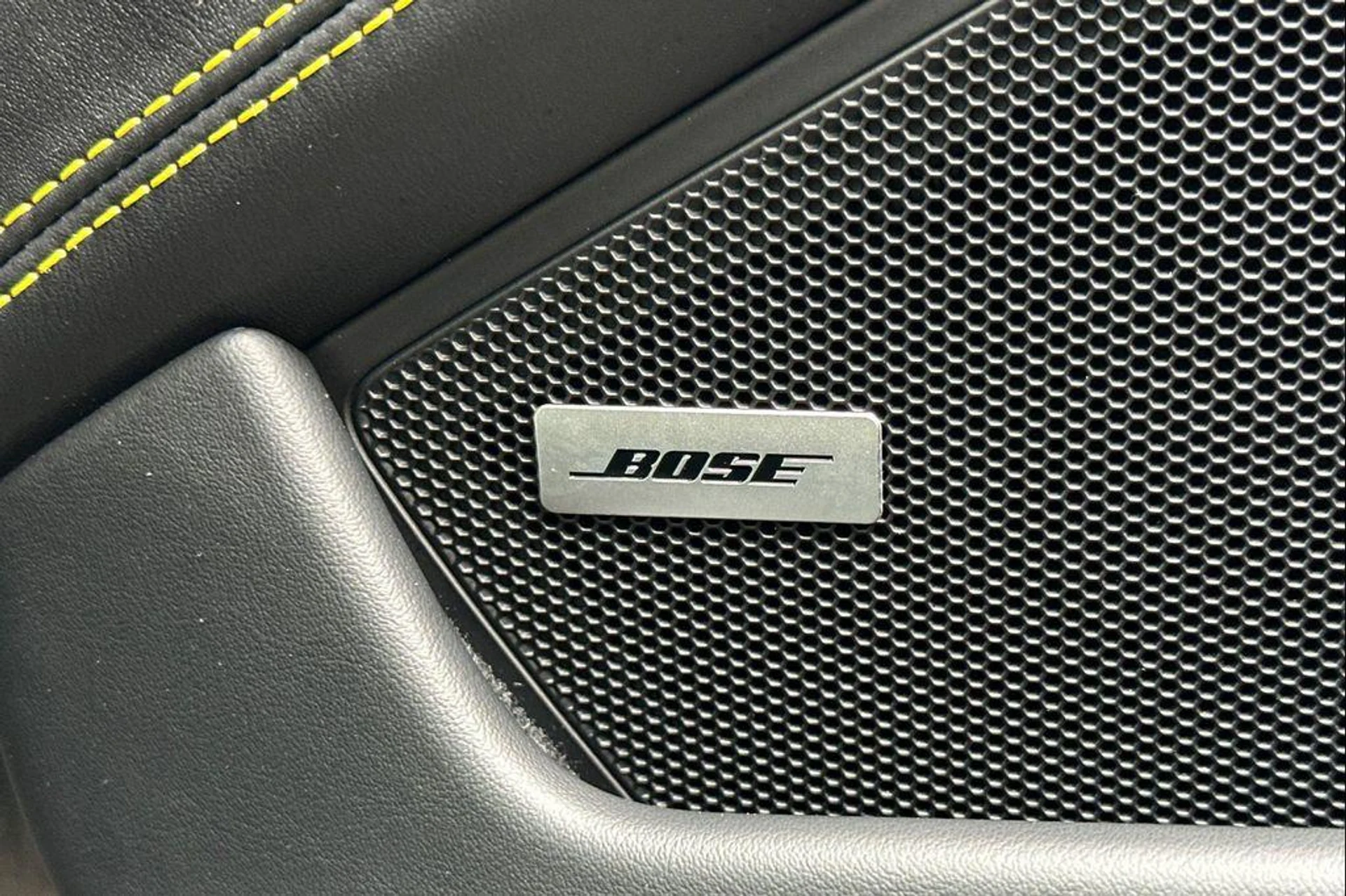 mph032_1256062442_1_P065_AP_Veo1_T_Enld_SBW_1w_Gh_Ld_I_f045deb454