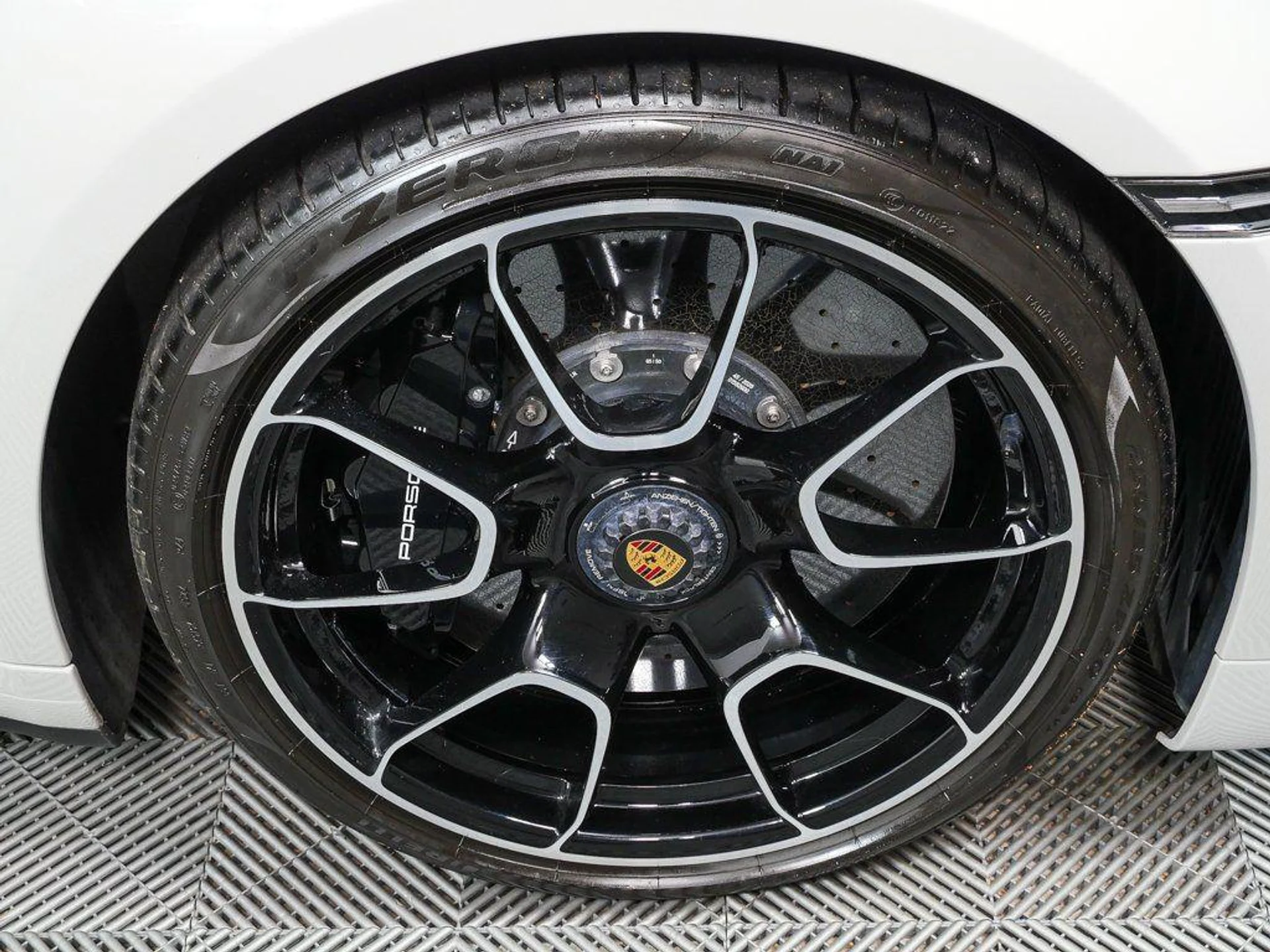 mph032_1258940073_Ue_Si5y_Oweremb_Kn_Jg_Moz_P202k8_68afbfeca6