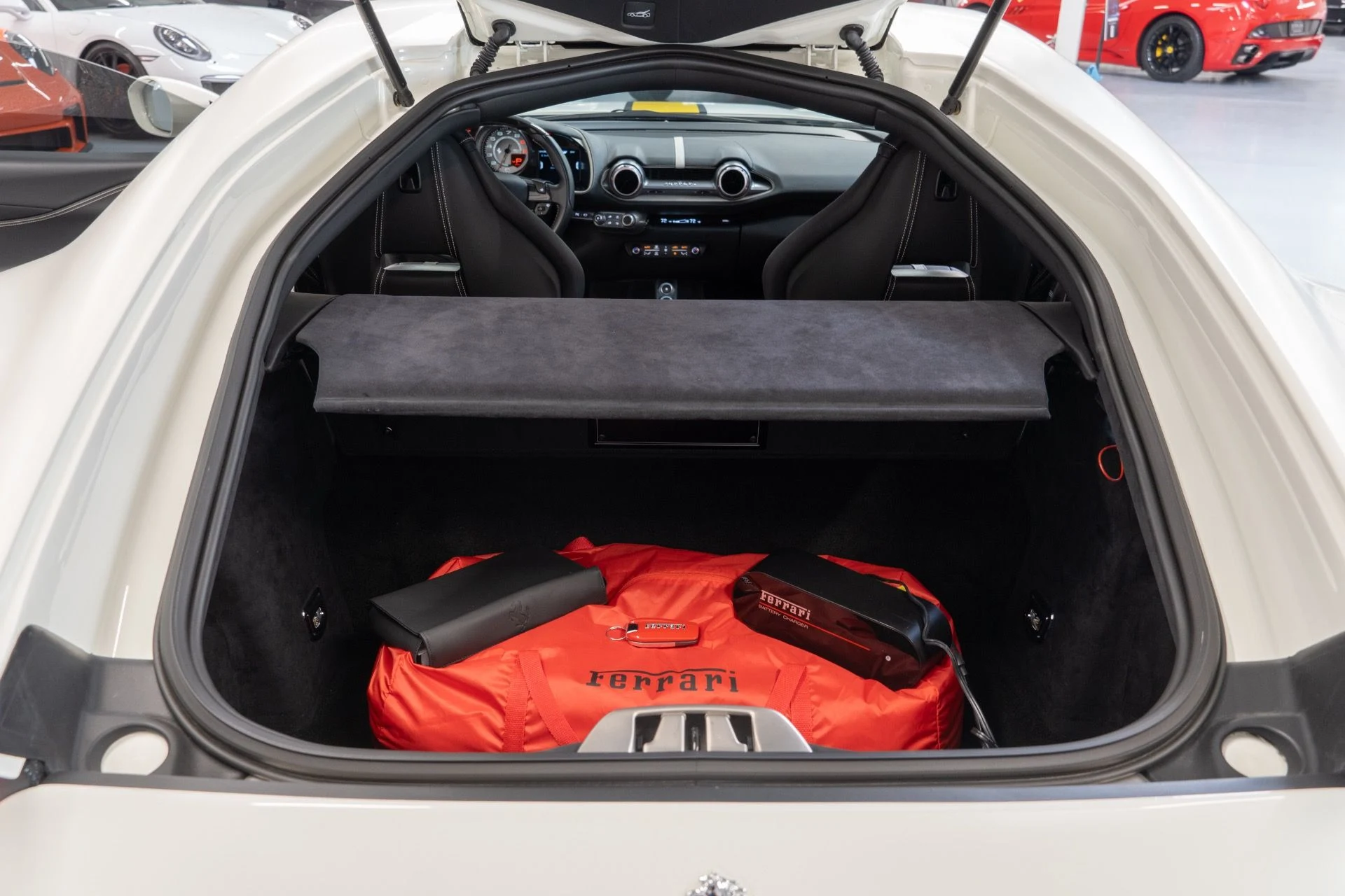 mph032_1259261686_Used_2020_Ferrari_812_Superfast_1757714858_b021d4a976
