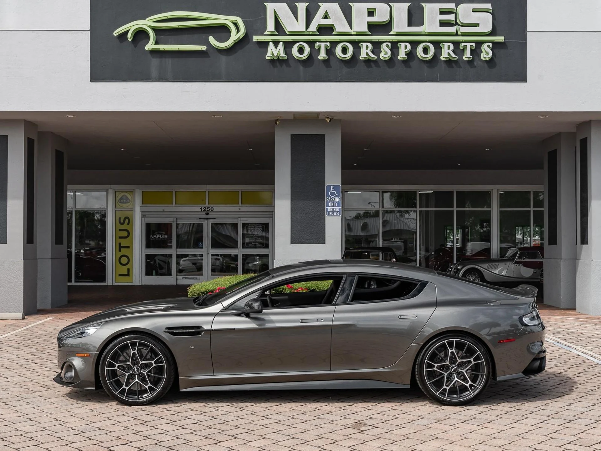 mph032_1267576766_Used_2019_Aston_Martin_Rapide_AMR_1759500151_3270c9e981