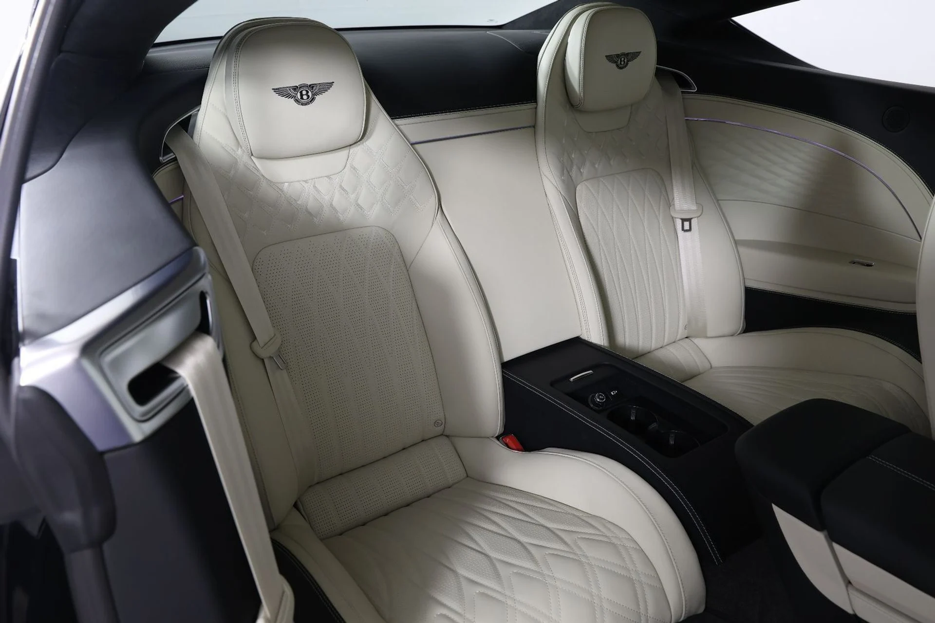 mph032_1274272340_9a4b9f8cbcbf12a9d1e90129d29f8394_fb48a94096