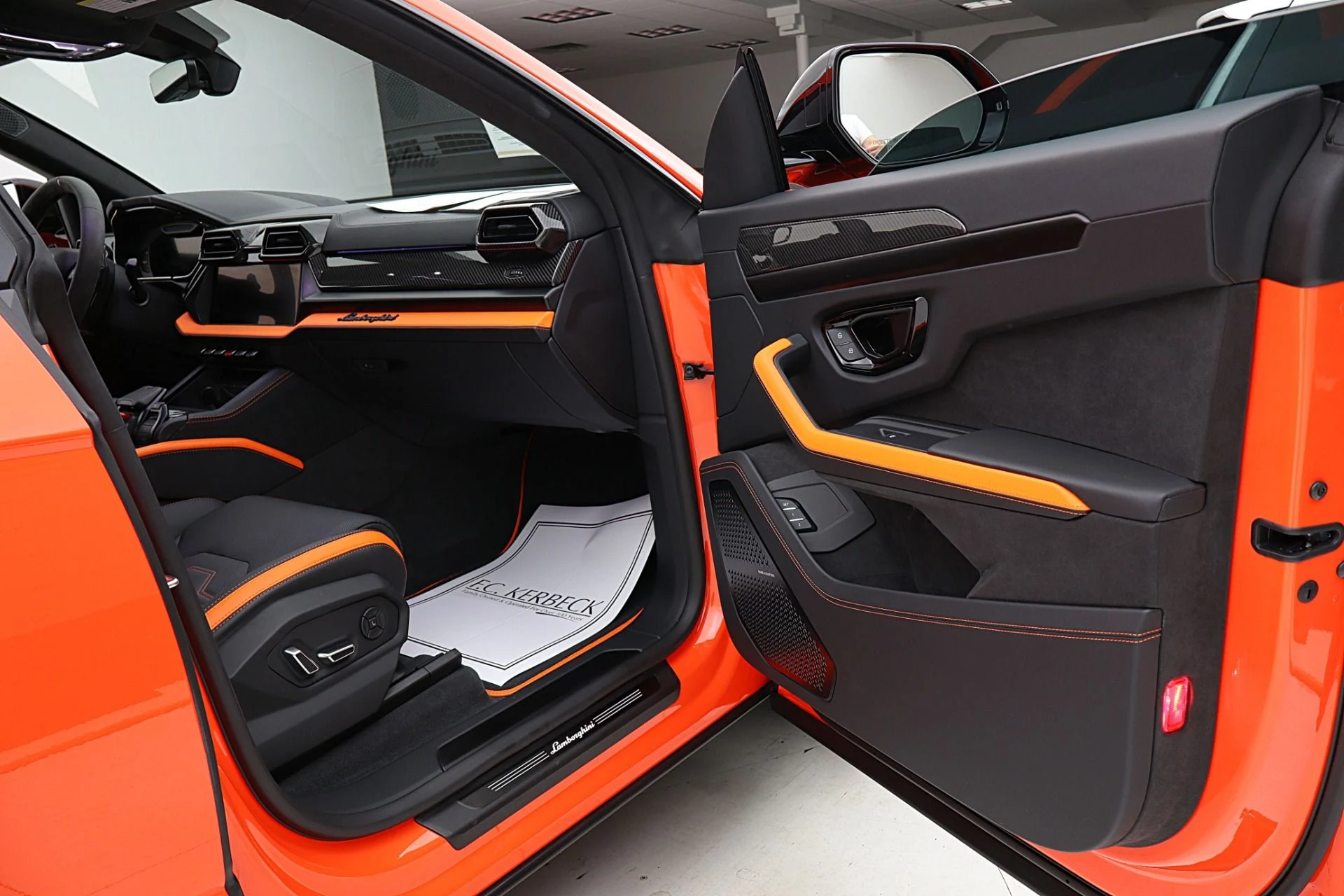mph032_1284162044_Used_2025_Lamborghini_Urus_SELEASE_OPTIONS_AVAILABLE_afcf5991cf