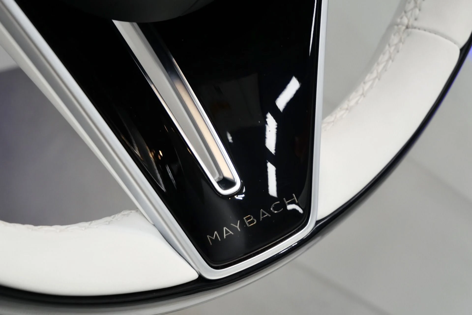 mph032_1289887499_Used_2026_Mercedes_Benz_Maybach_SL_680_Monogram_Series_As_New_Condition_1767976694_9be471ef34