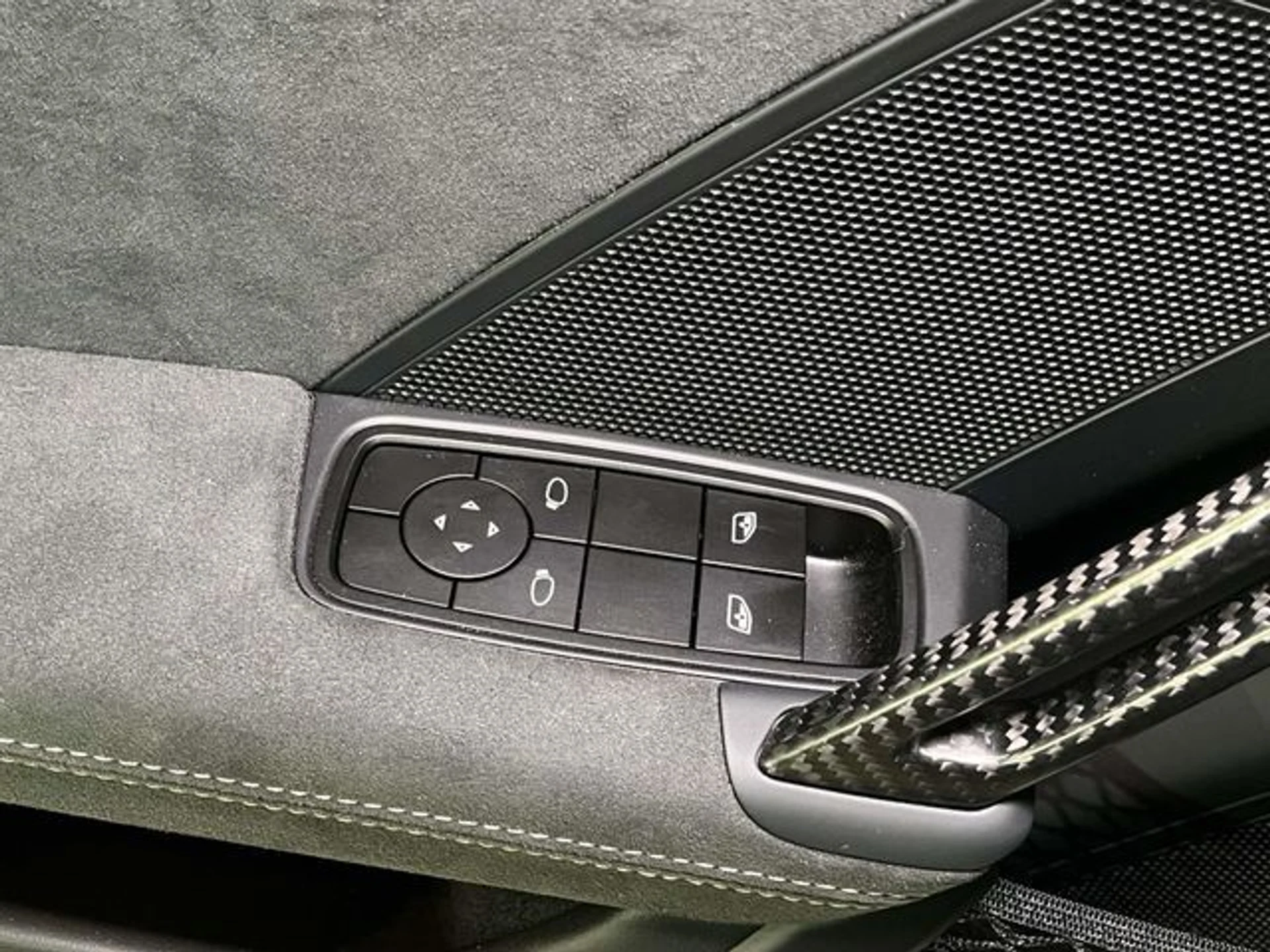 mph032_1291093458_44a6f0a3429a97594294824382d5e776x_01e92be229