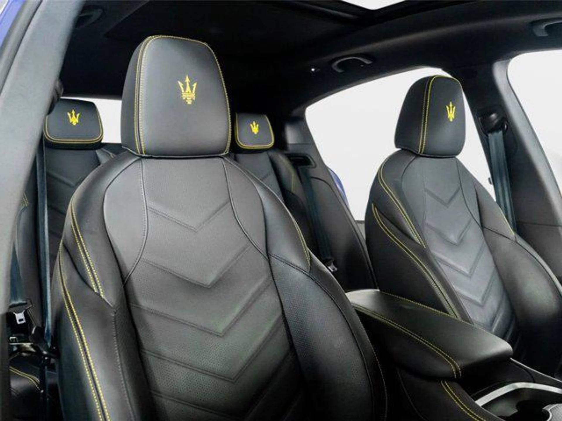 mph032_1315928843_2_Vuul7gq5td_H1zj_N1_A_By3_Qa9_Glg_7b9006147a